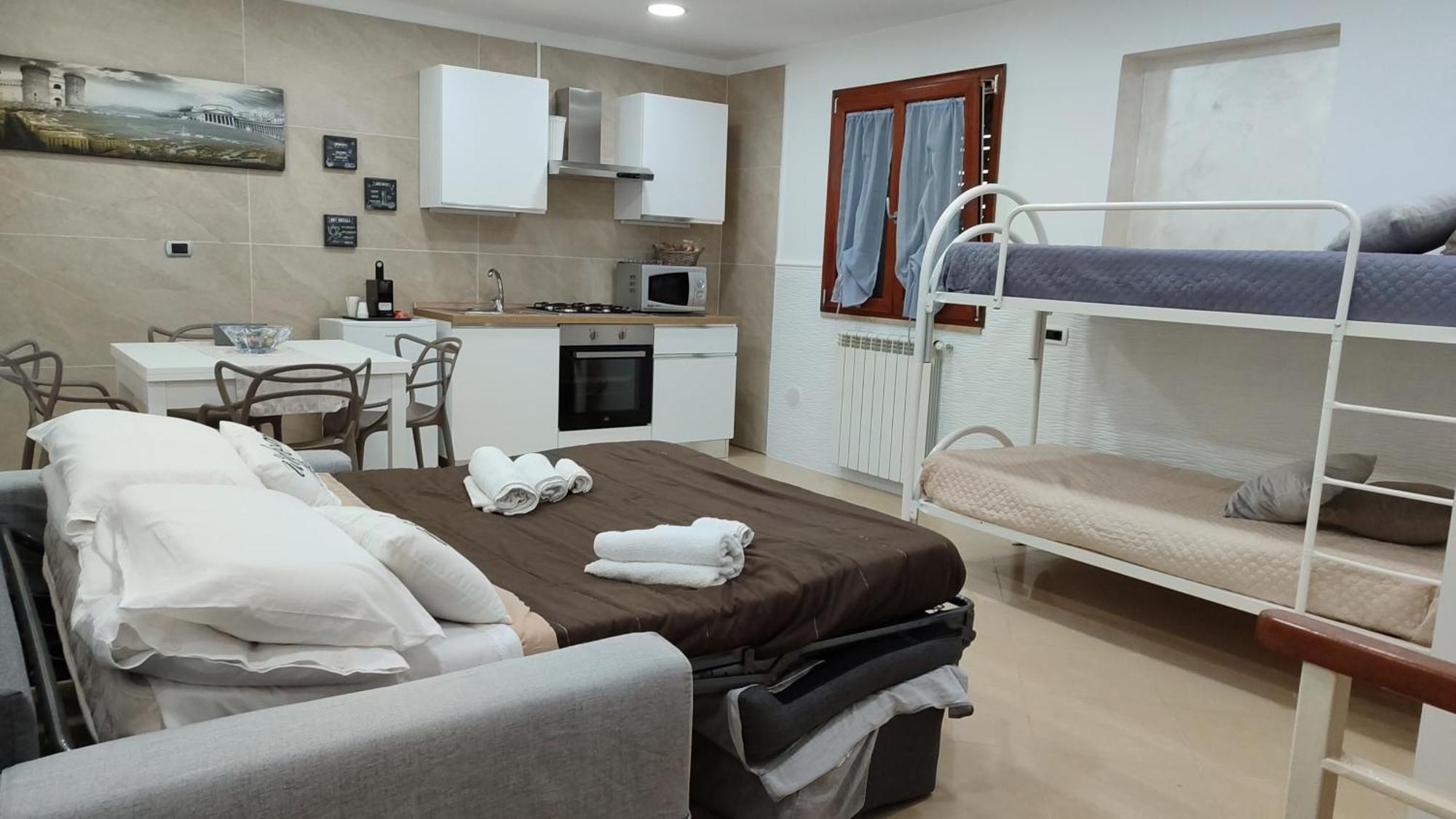 La Casa Di Simone Apartment Naples