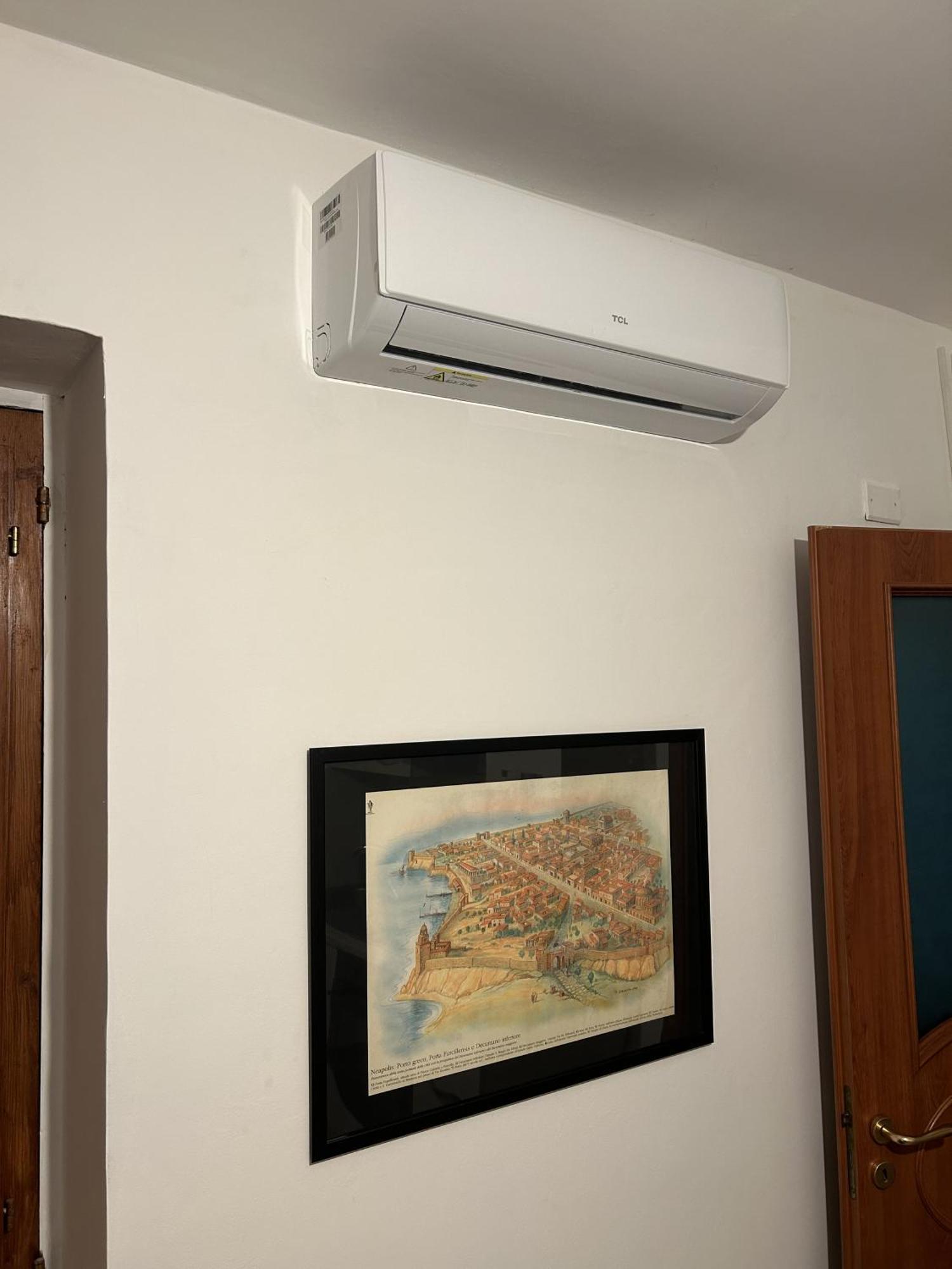 Casa Con Terrazzo In Centro Apartment