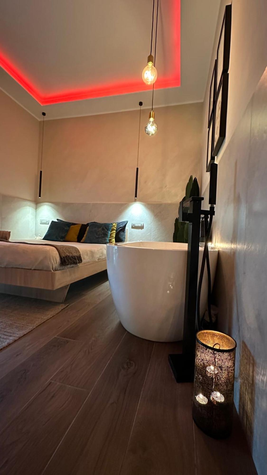 Falco Deluxe Apartment Naples