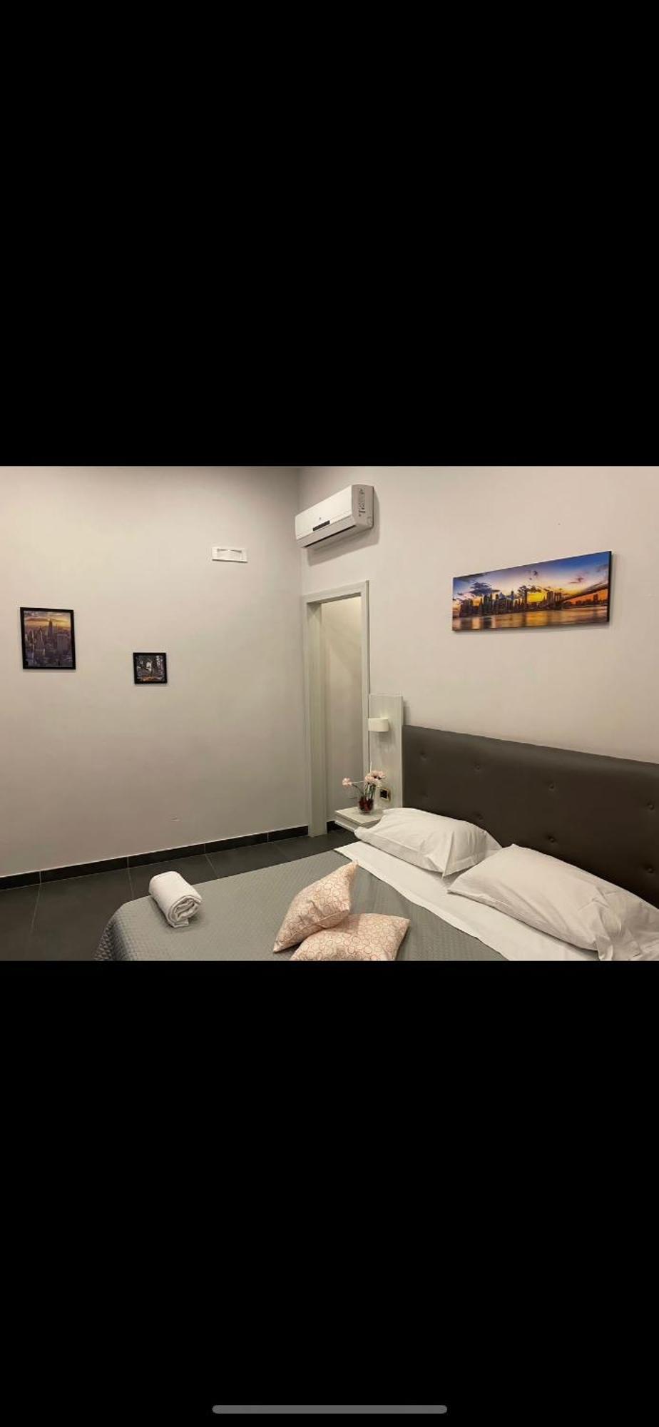 Oceania Naples