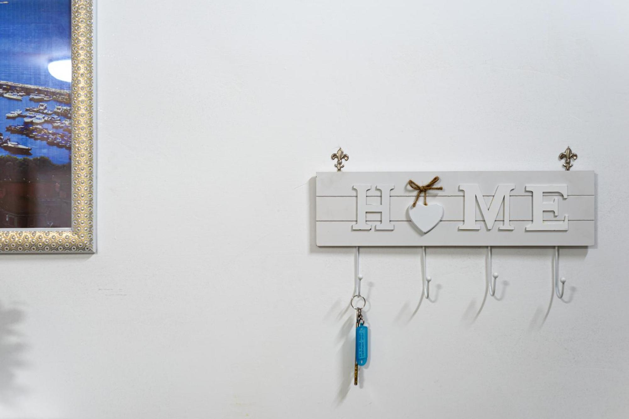 House Raffy & Ary Apartment