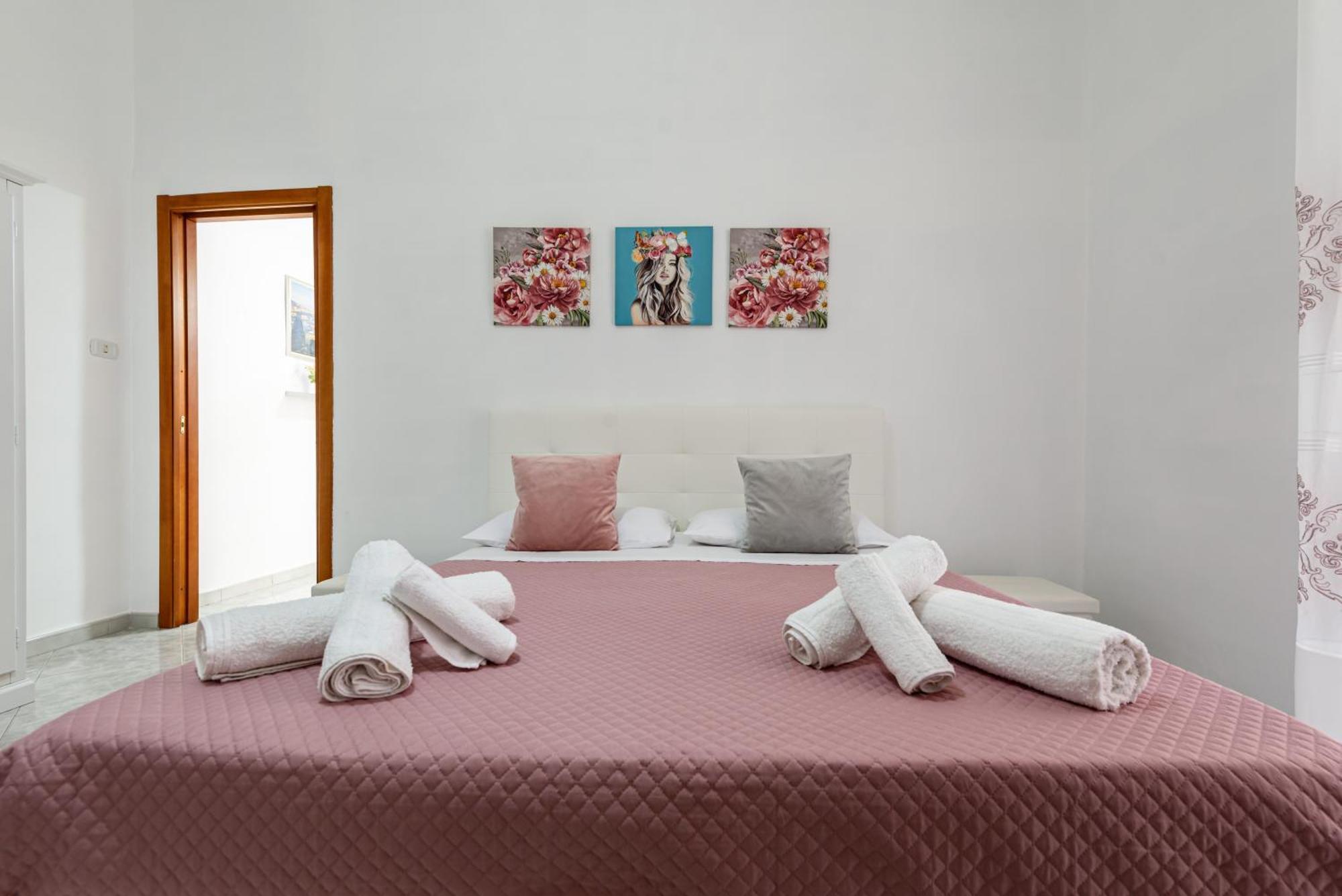House Raffy & Ary Apartment Naples