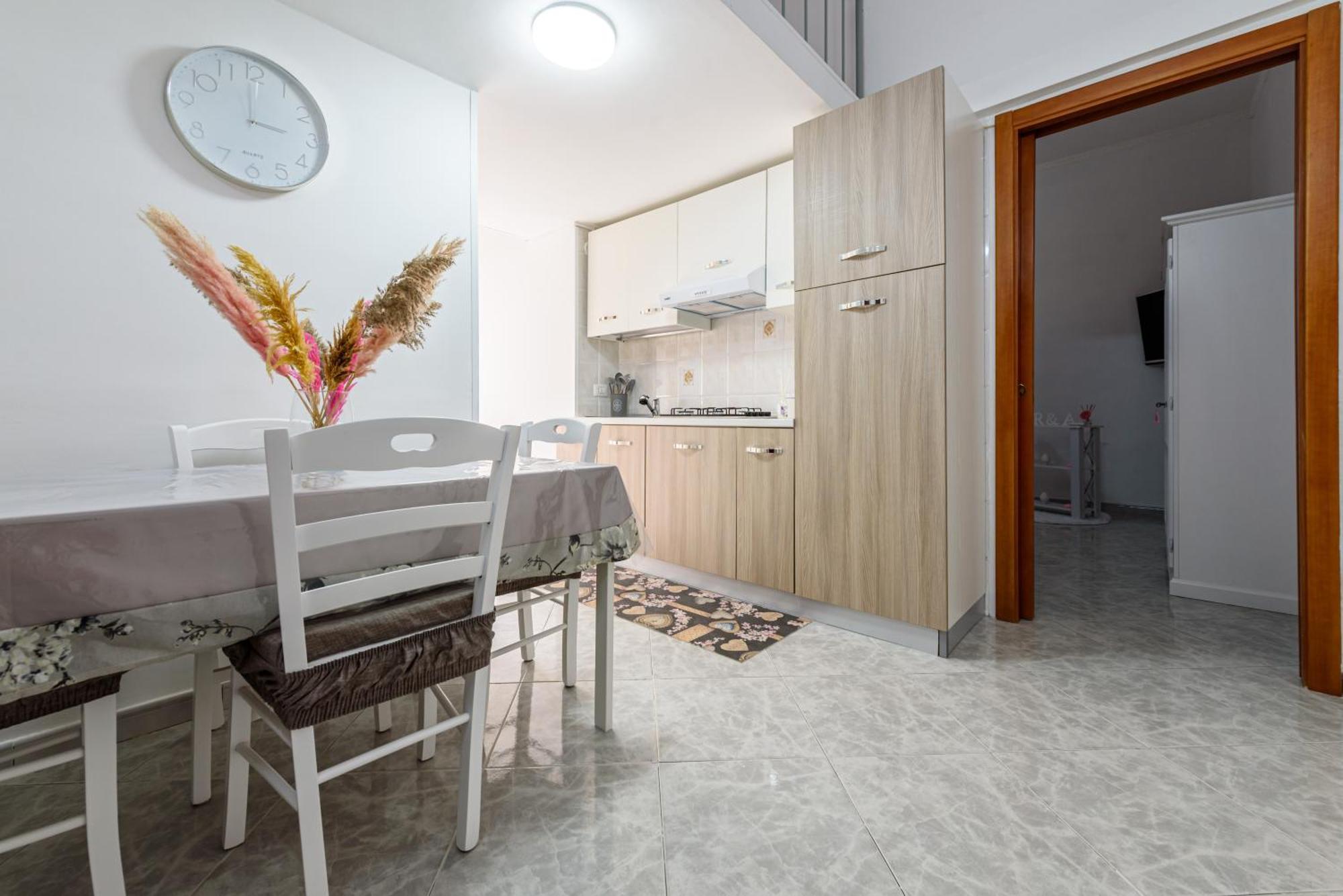 House Raffy & Ary Apartment Naples