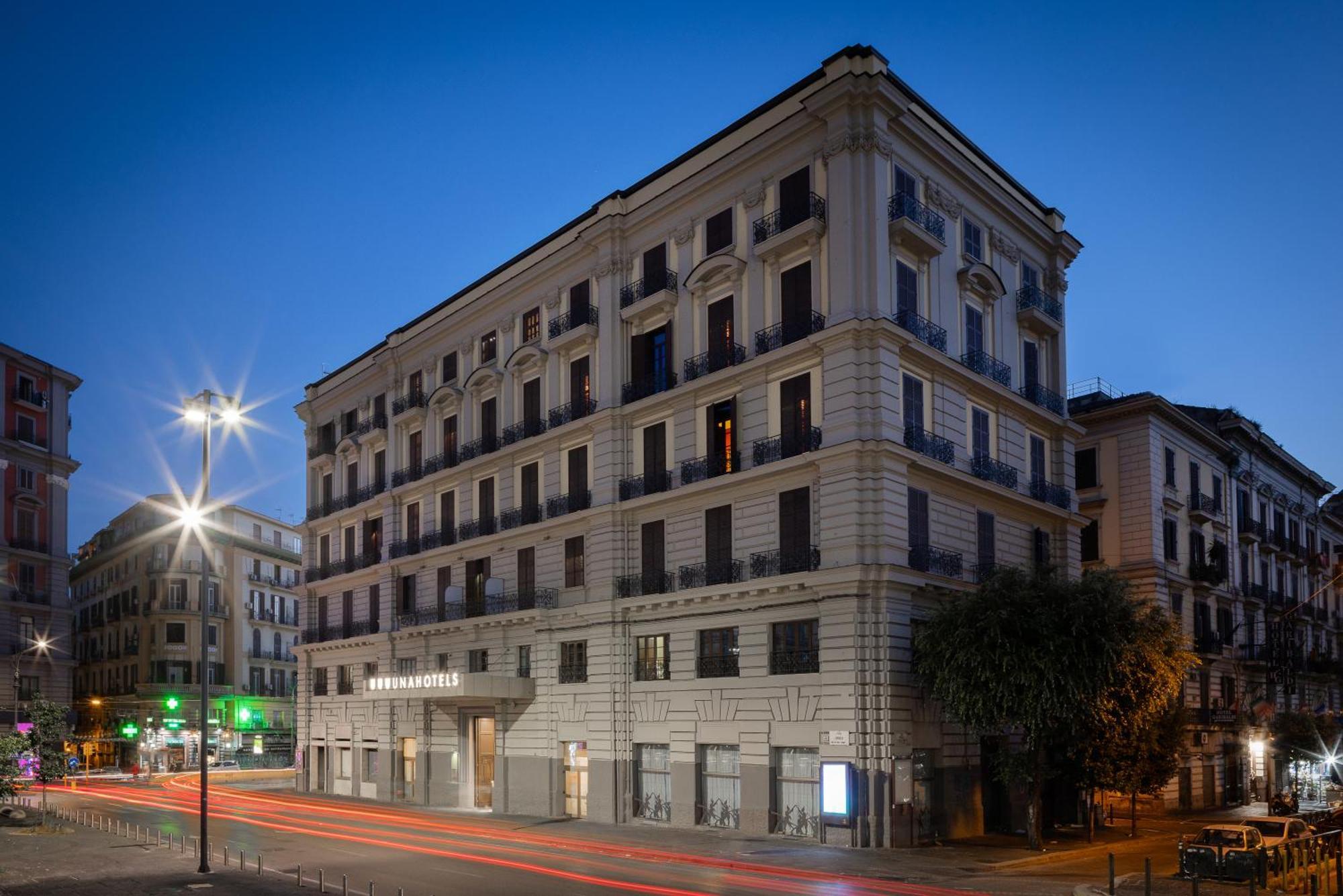 Una Hotels Napoli Hotel