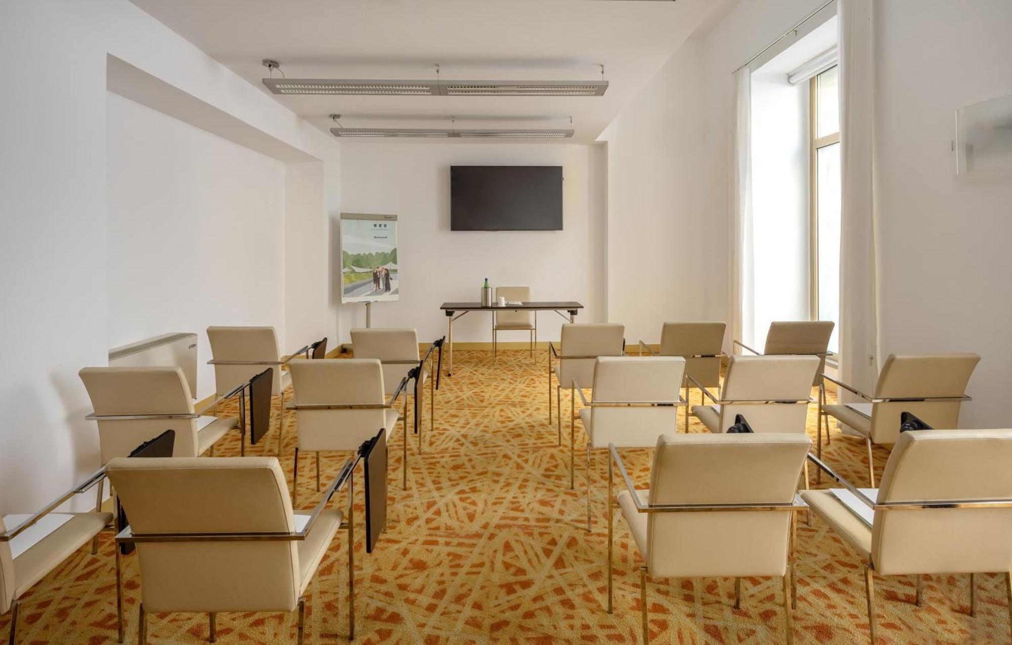 Una Hotels Napoli 4* Naples