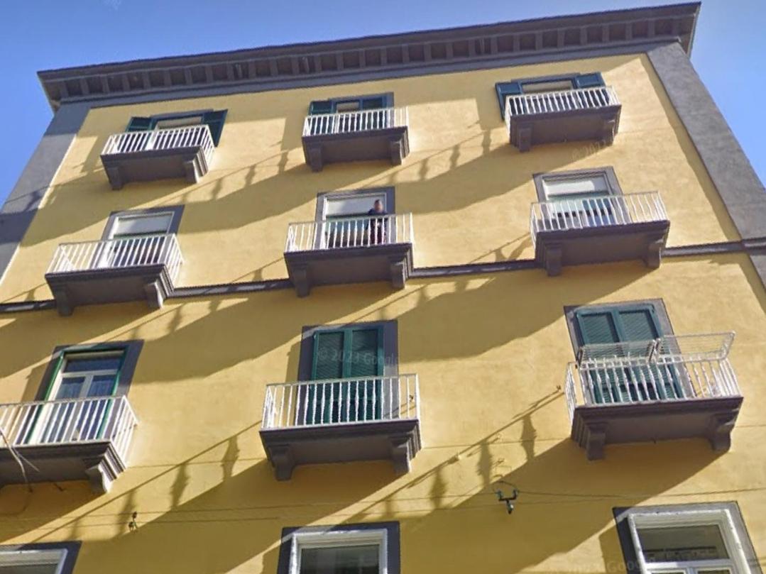 De Lollis Apartment *