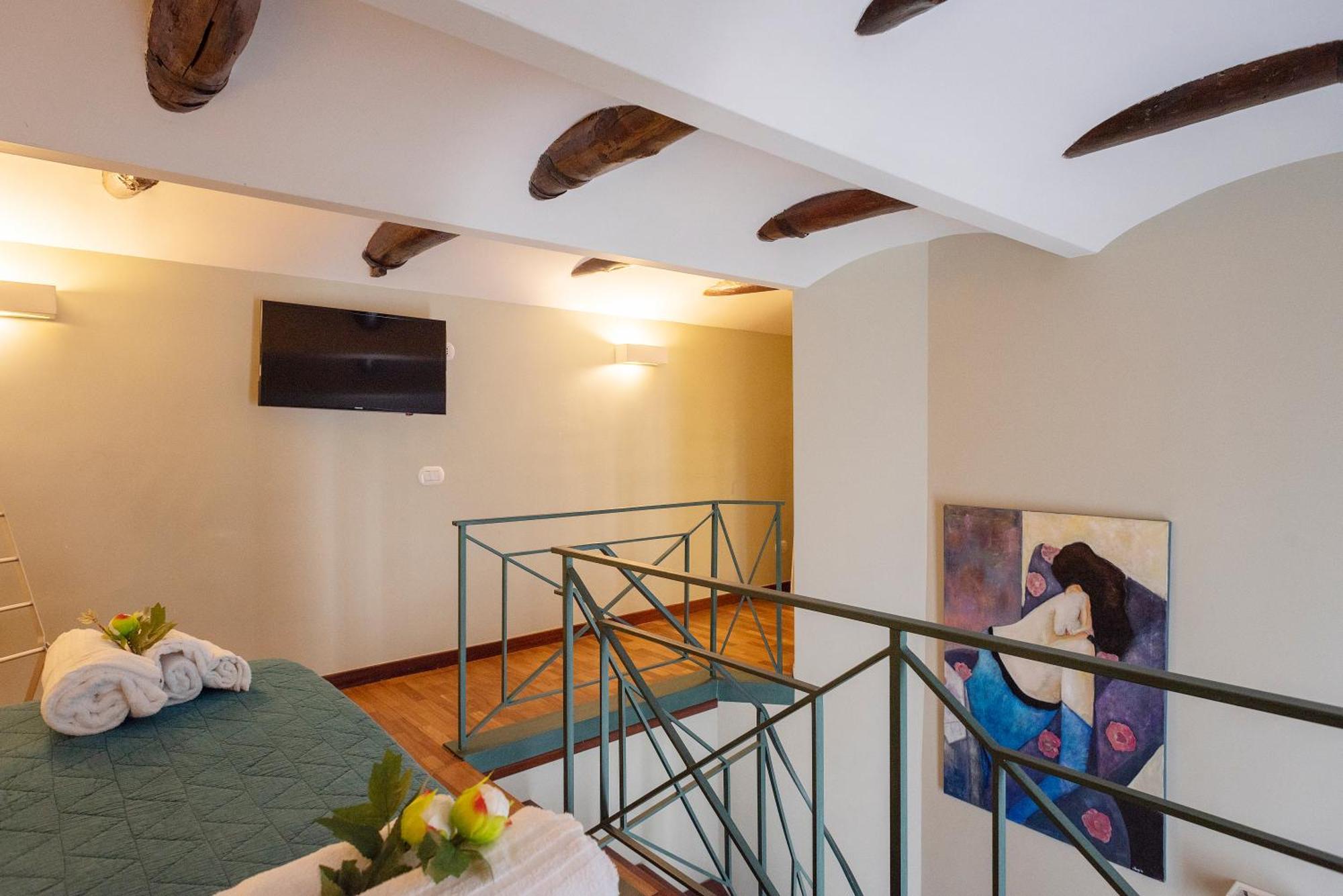 Donna Adelina 2* Naples