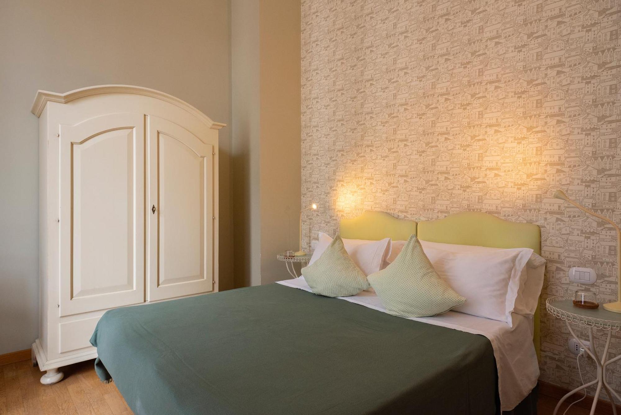 Donna Adelina Bed & Breakfast 2*