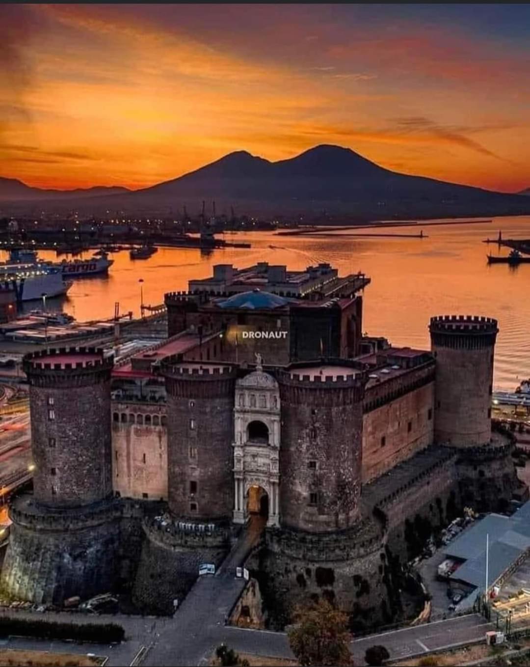Napoli&love Bovio Centro Storico Holiday home Naples