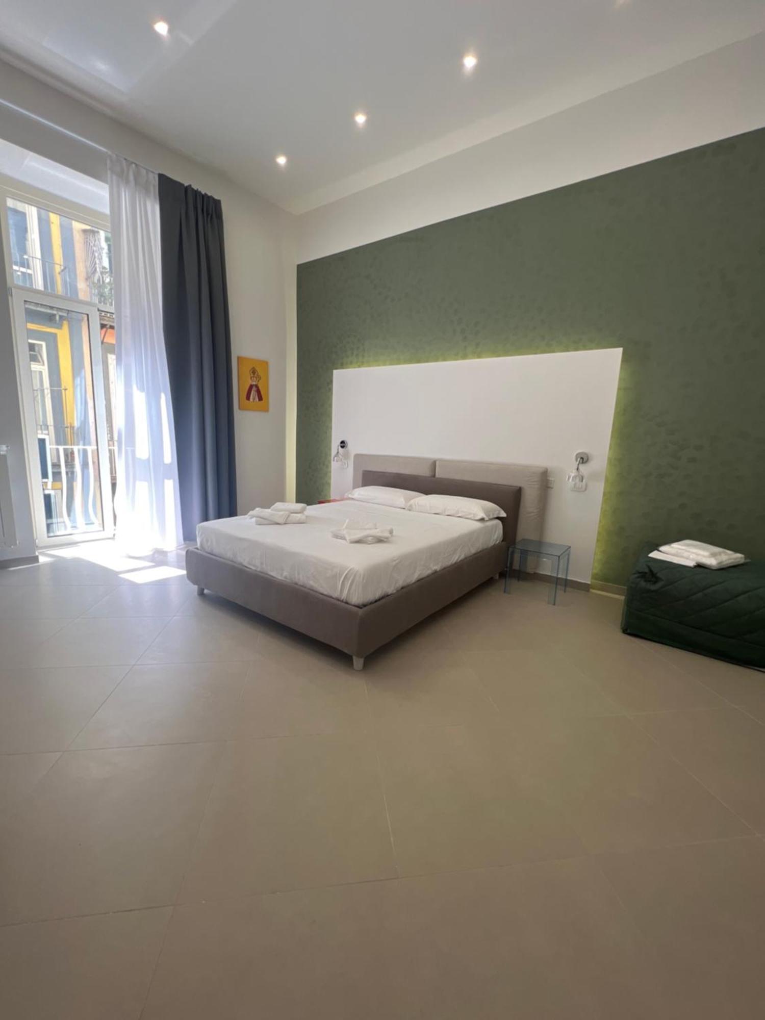Guest house Dimora Chiaia 209 *