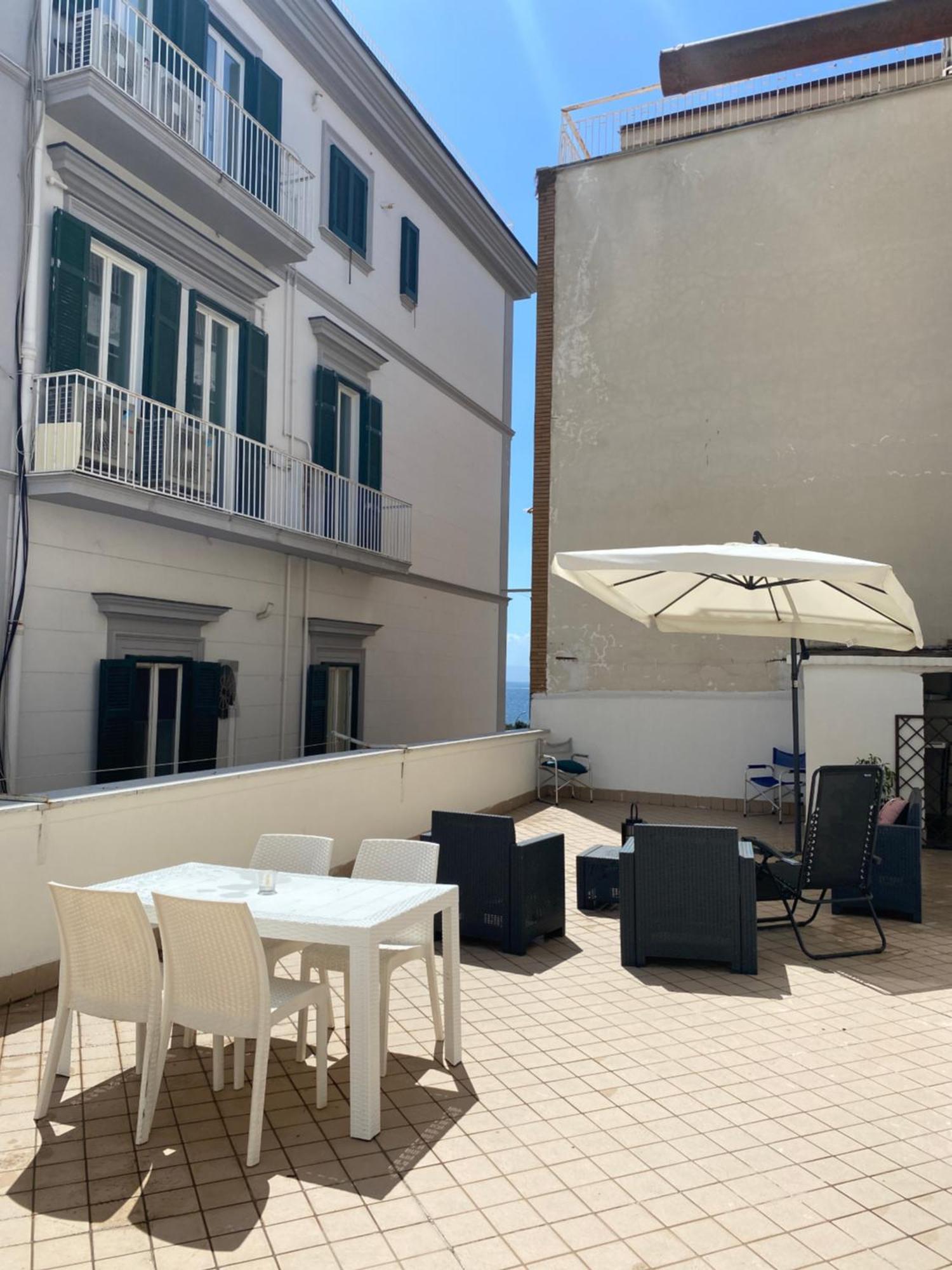 Apartment Casa Vacanza Vista Mare Chiaia Naples