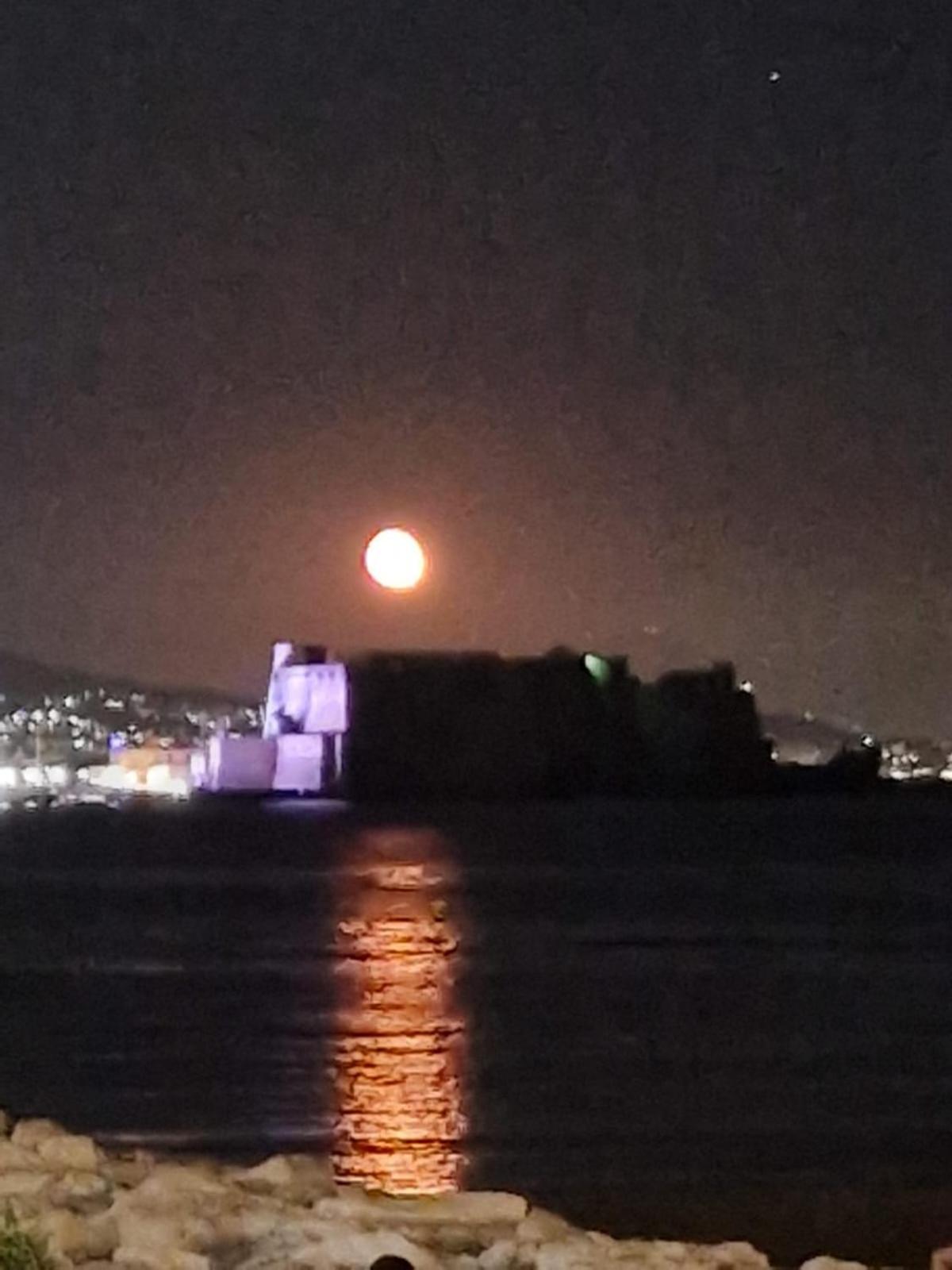 Caracciolo * Naples