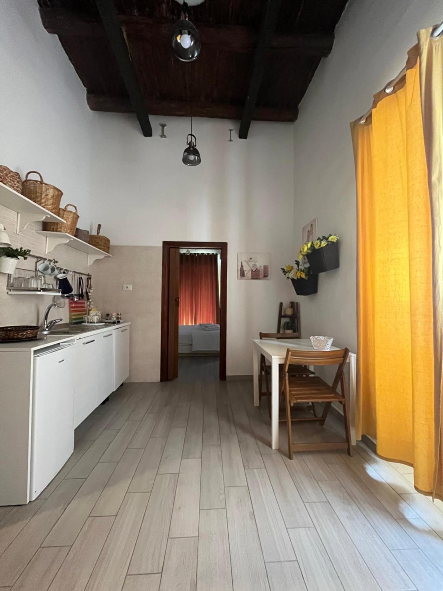 Apartment Borgo Orefici - Centro Naples