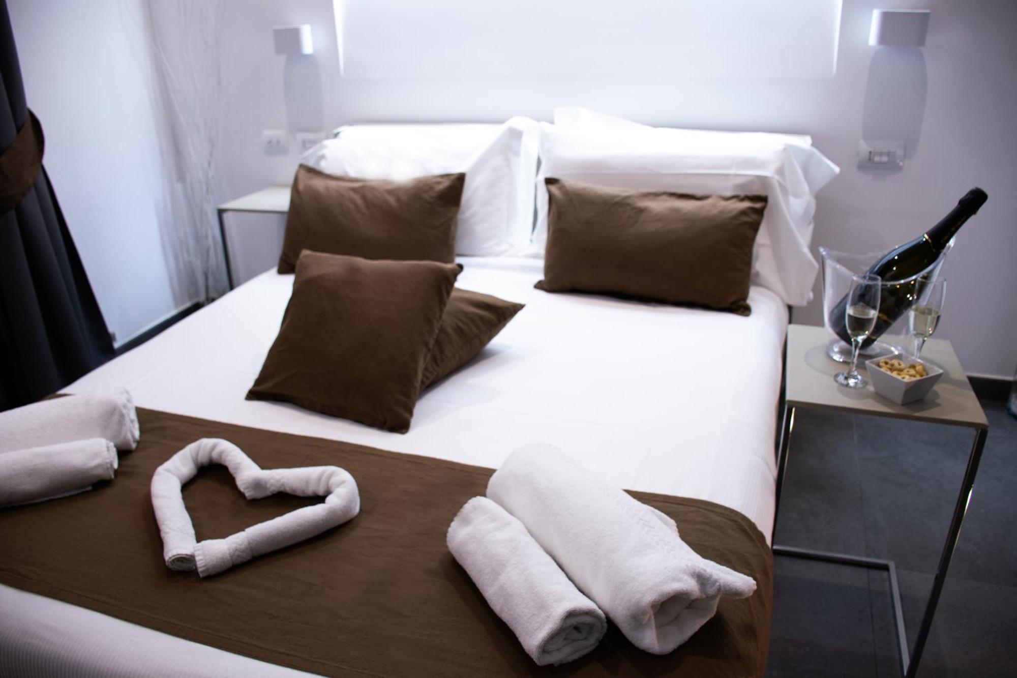 Megaris Luxury Bed & Breakfast *