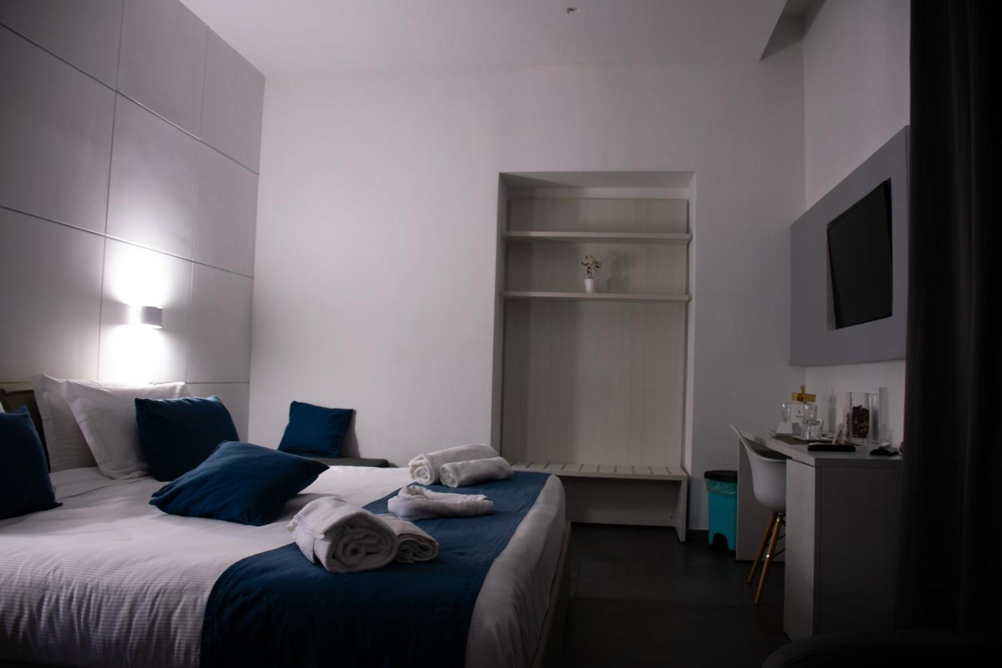 Bed & Breakfast Megaris Luxury