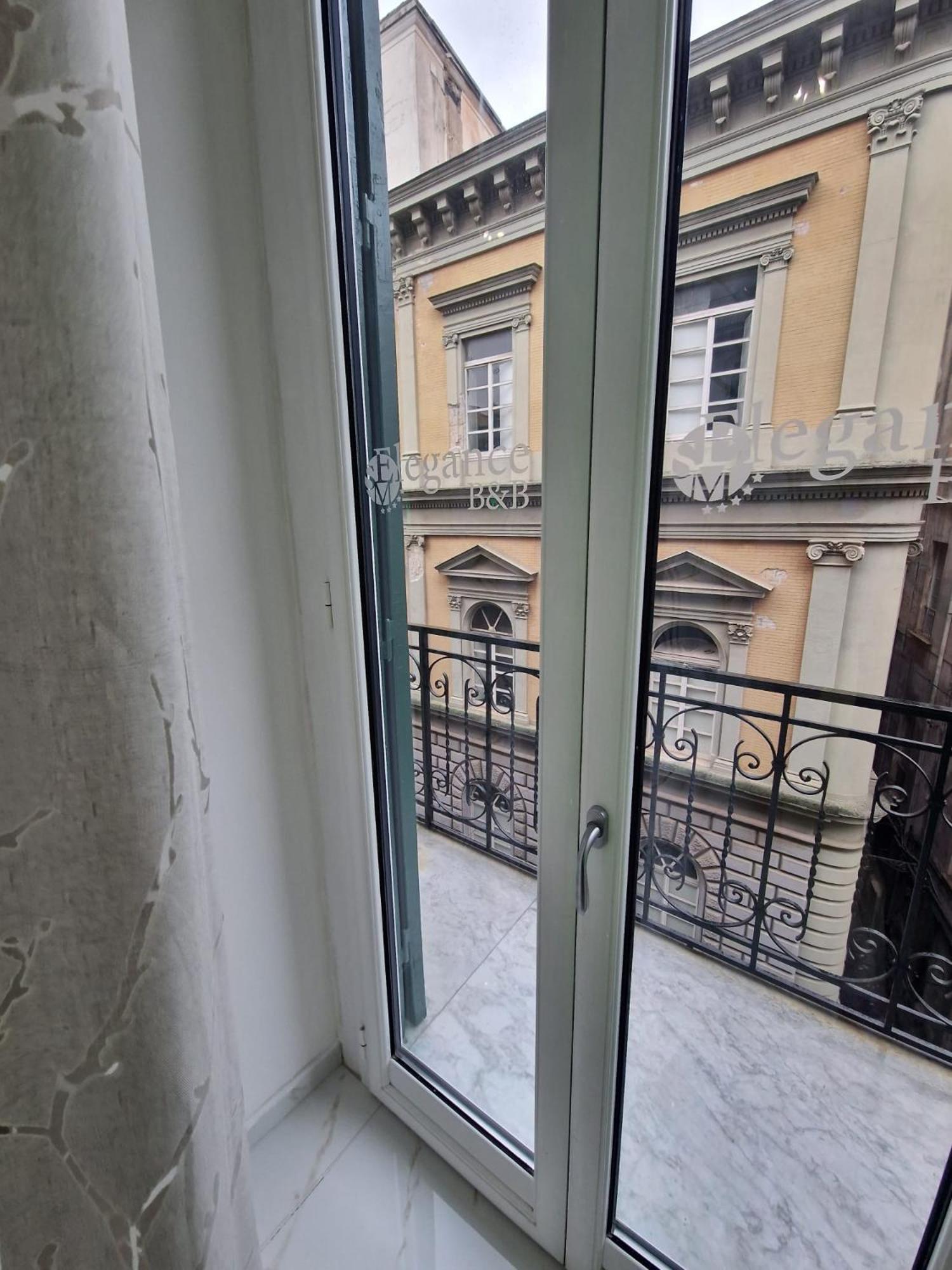 Elegance Naples