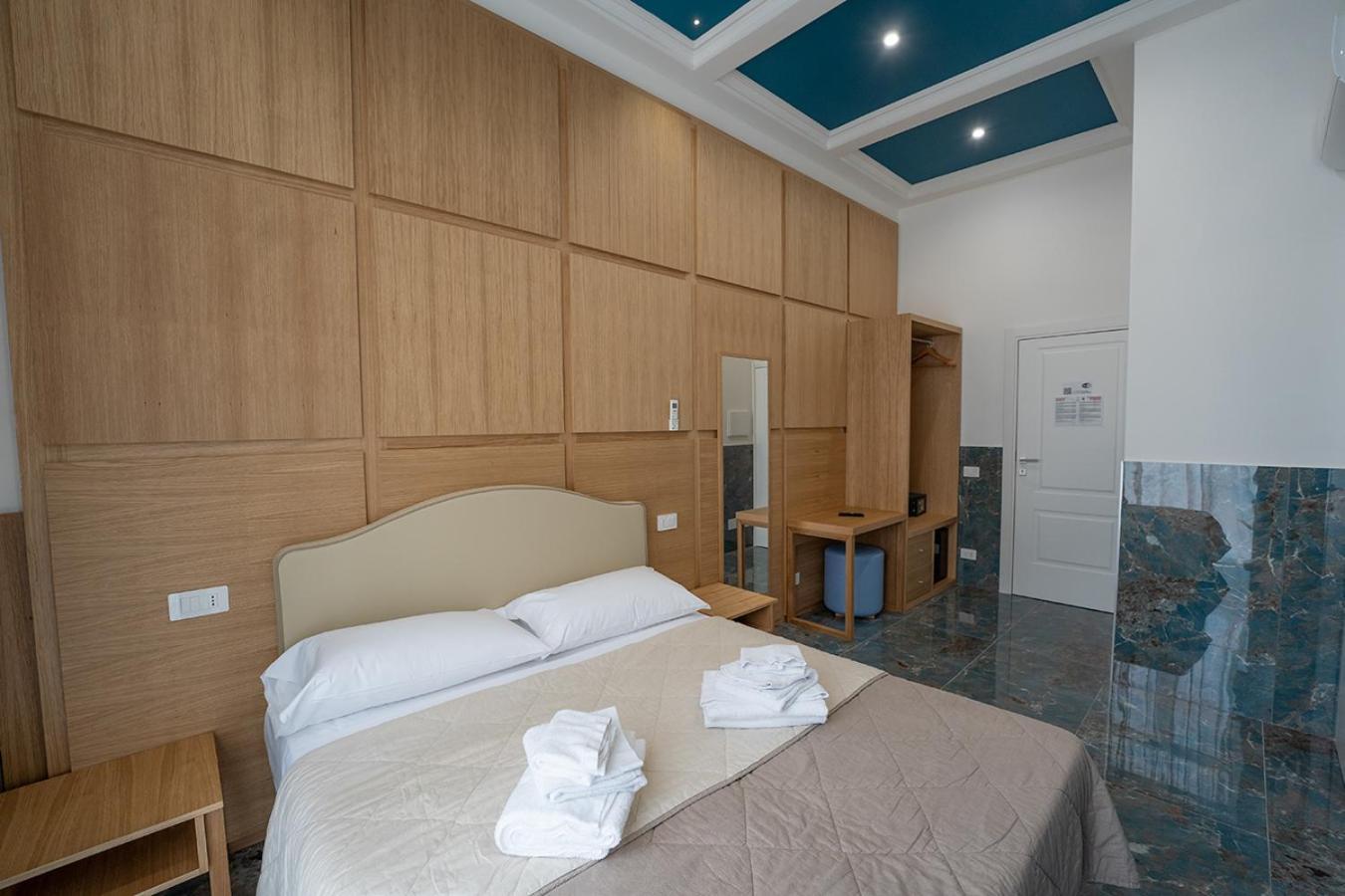 Guest house P.c. Boutique H. Vesuvius, Centro, By Clapa Group *