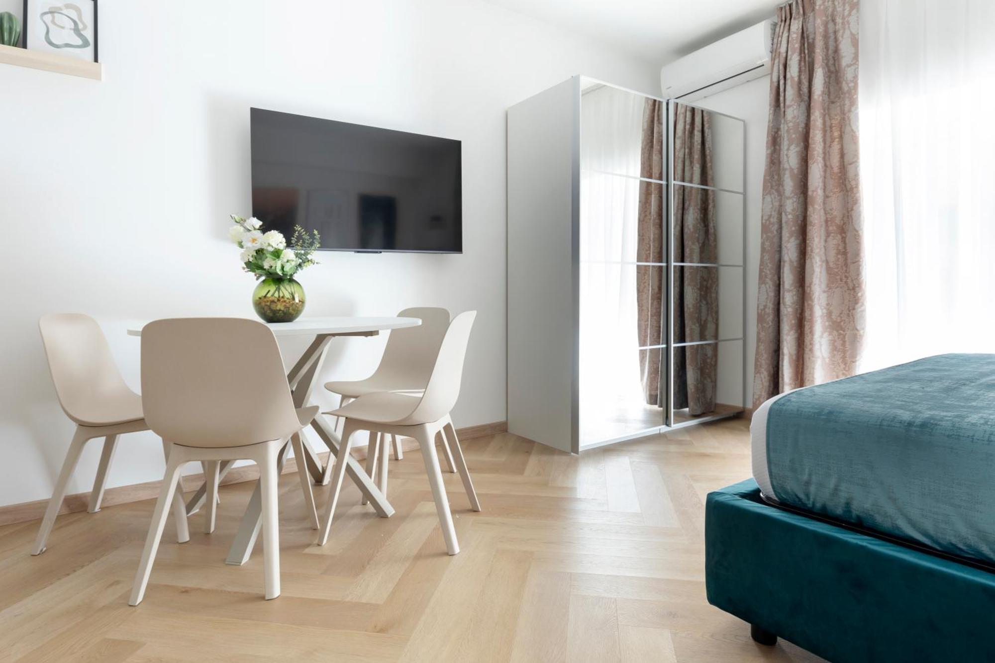 Apartment Orefici 8 *