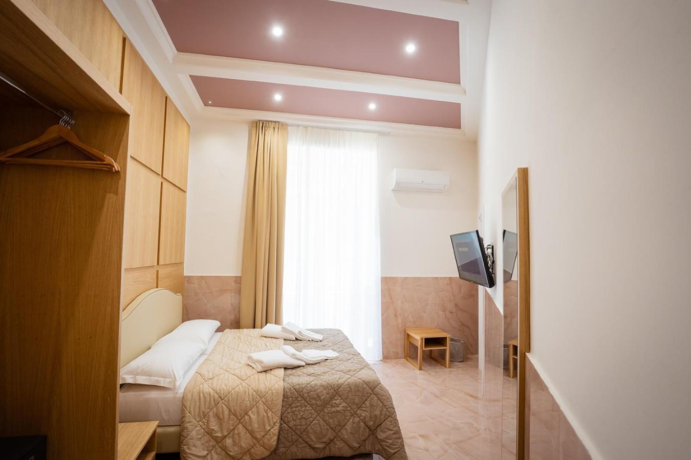 Guest house P.c. Boutique H. Lifestyle, Centro, By Clapa Group Dislocated Hospitality Naples