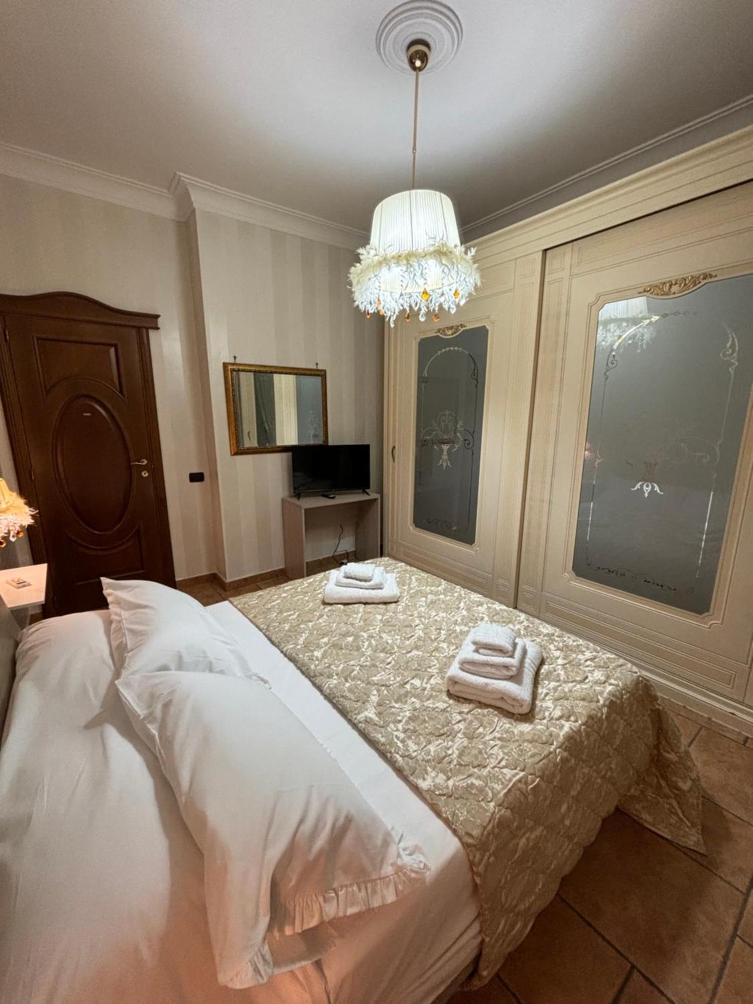 Mg Luxury * Naples