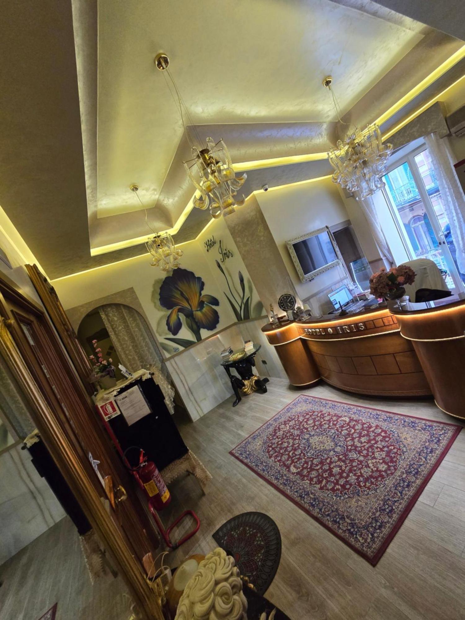 Hotel Iris