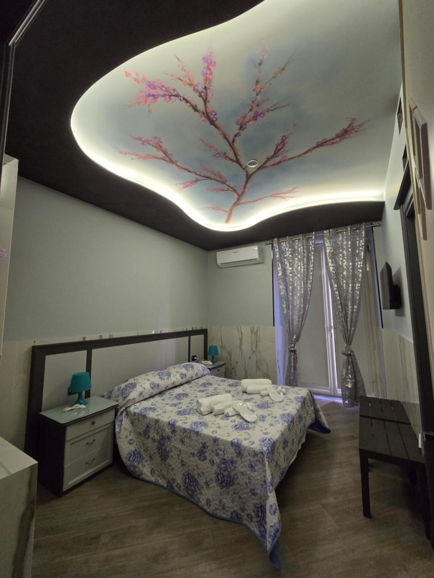 Hotel Iris Naples
