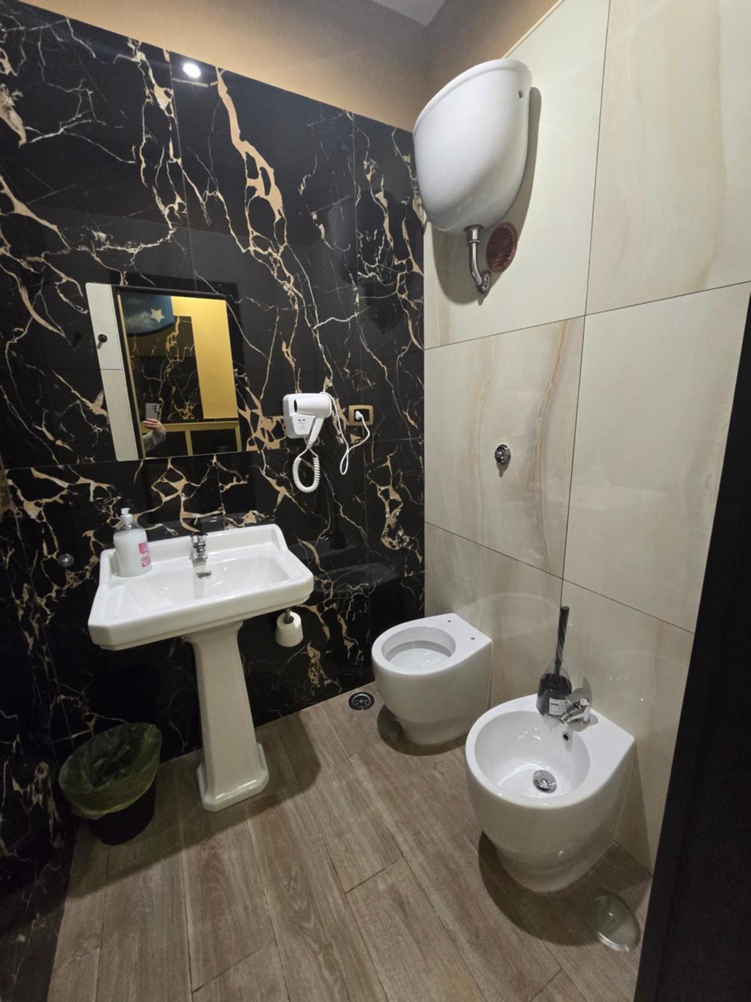 Hotel Iris Hotel