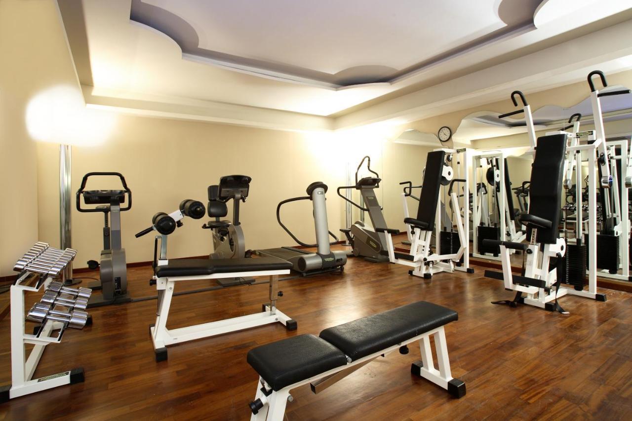 Starhotels Terminus Hotel Naples