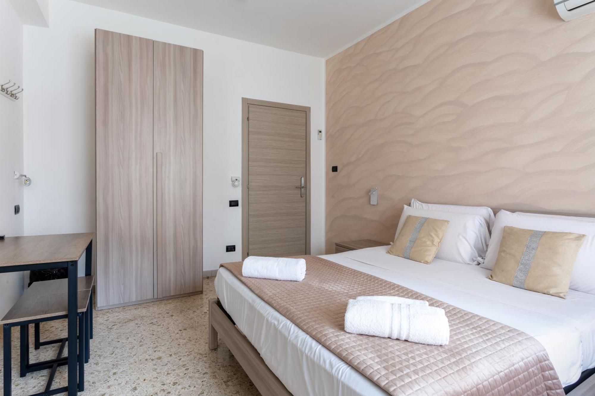 Fly 290 Bed & Breakfast *