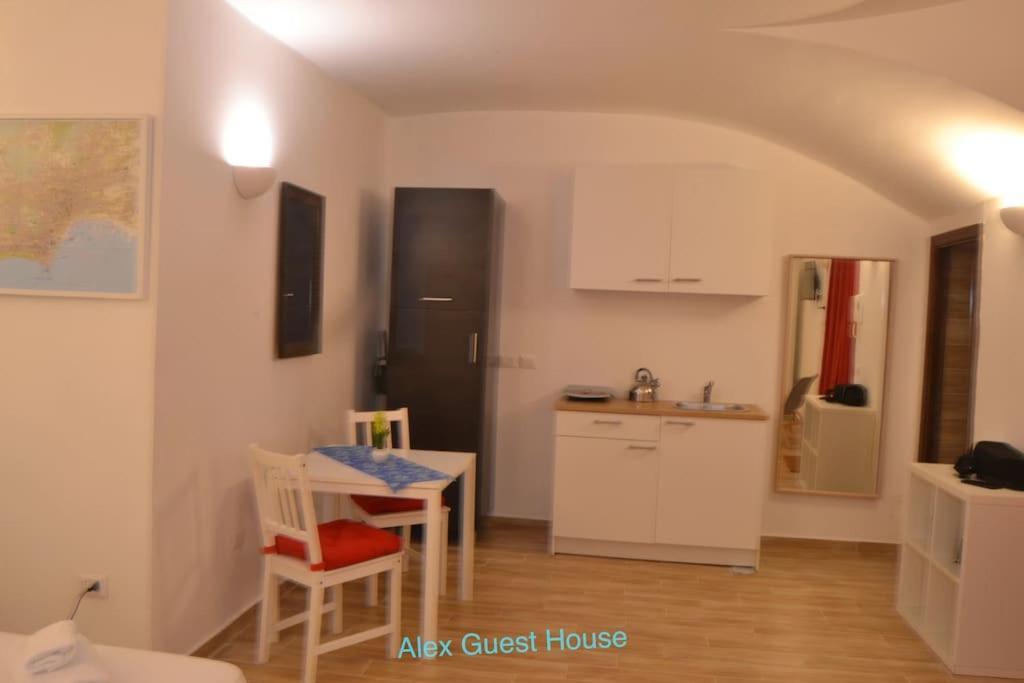 Alex Guest House.
