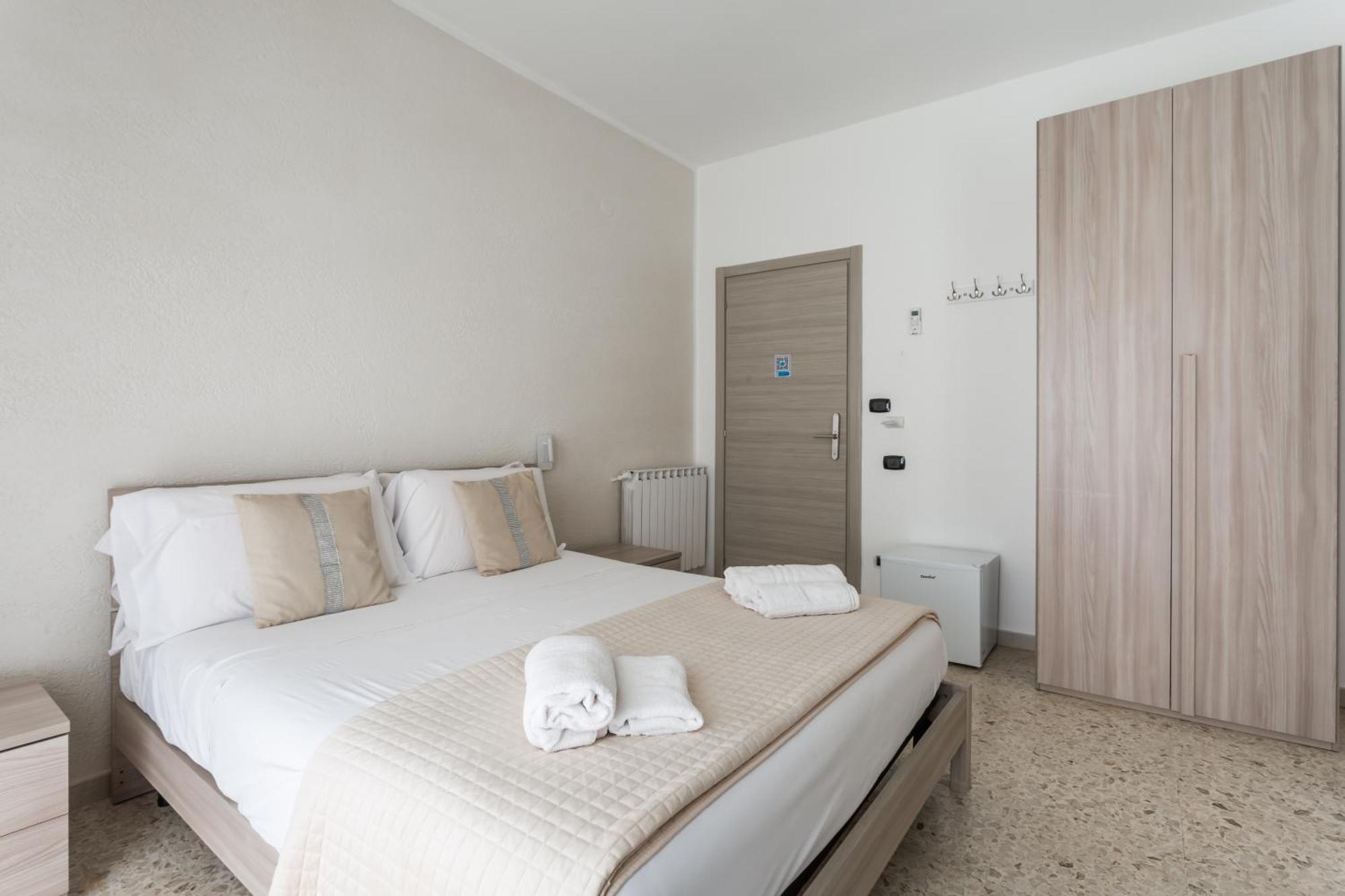Bed & Breakfast Fly 290 Naples