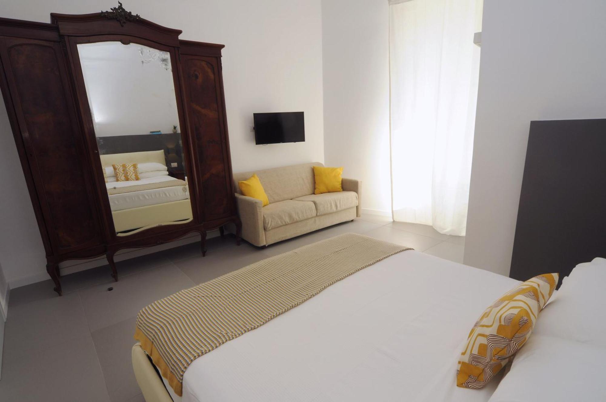 Bed & Breakfast A Casa Di Anna Naples