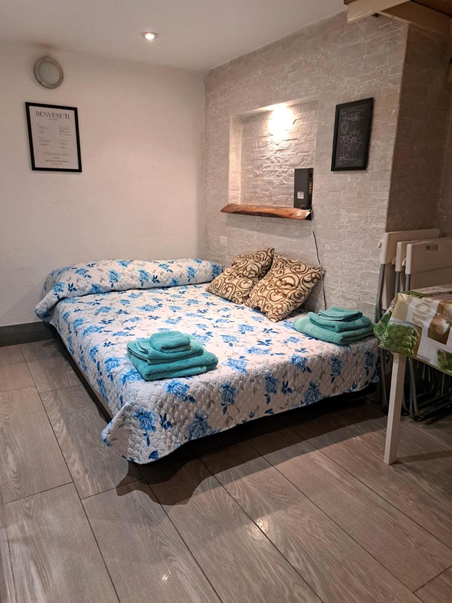 Apartment Toledo 27, A Due Passi Da Piazza Del Plebiscito Naples