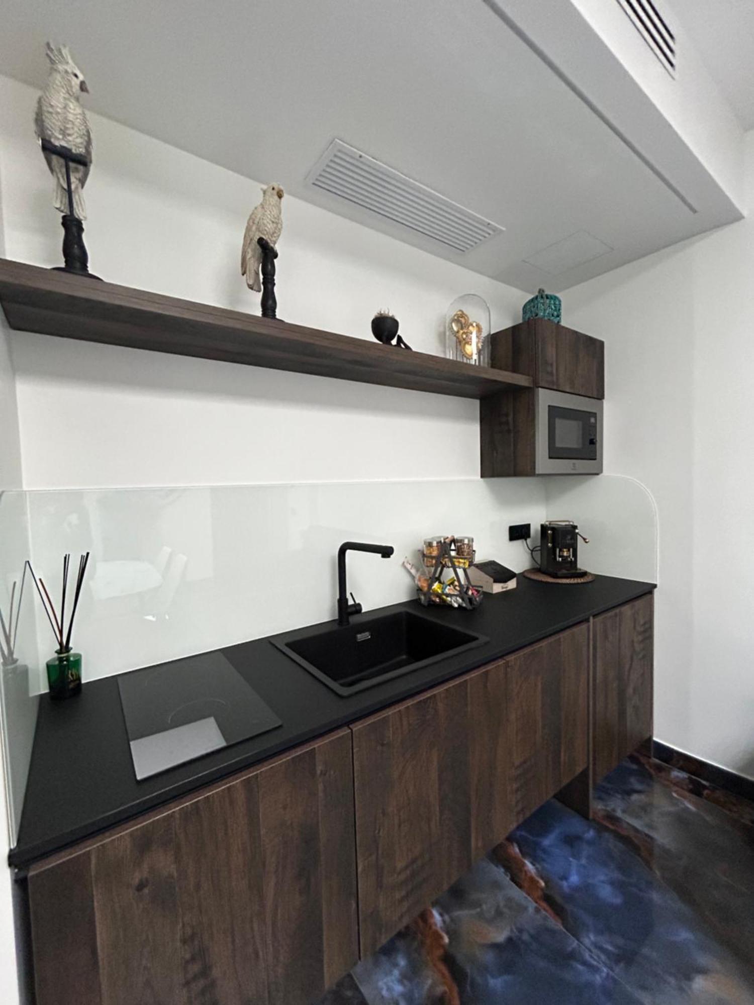 Core E Core Apartment