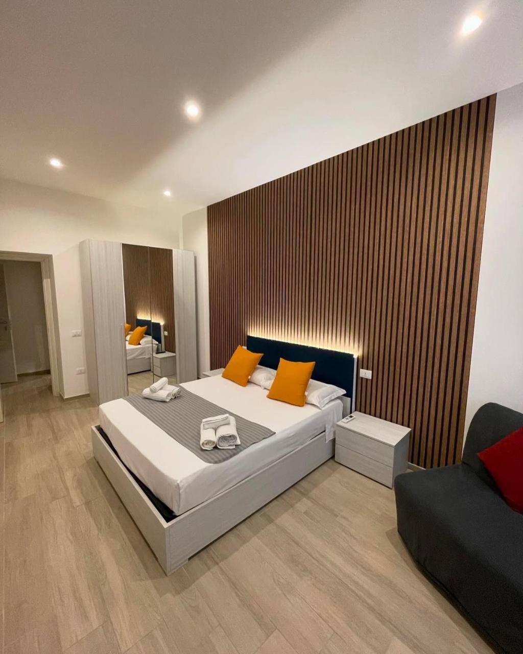Np Spaccanapoli Guest house Naples