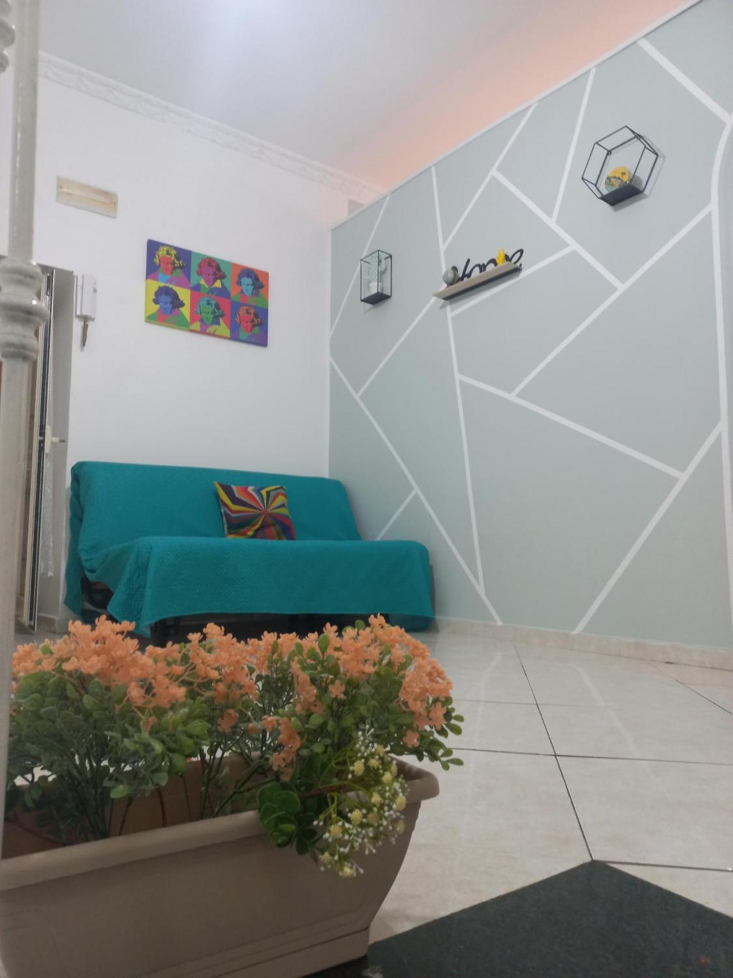 Il Balconcino Ai Tribunali *