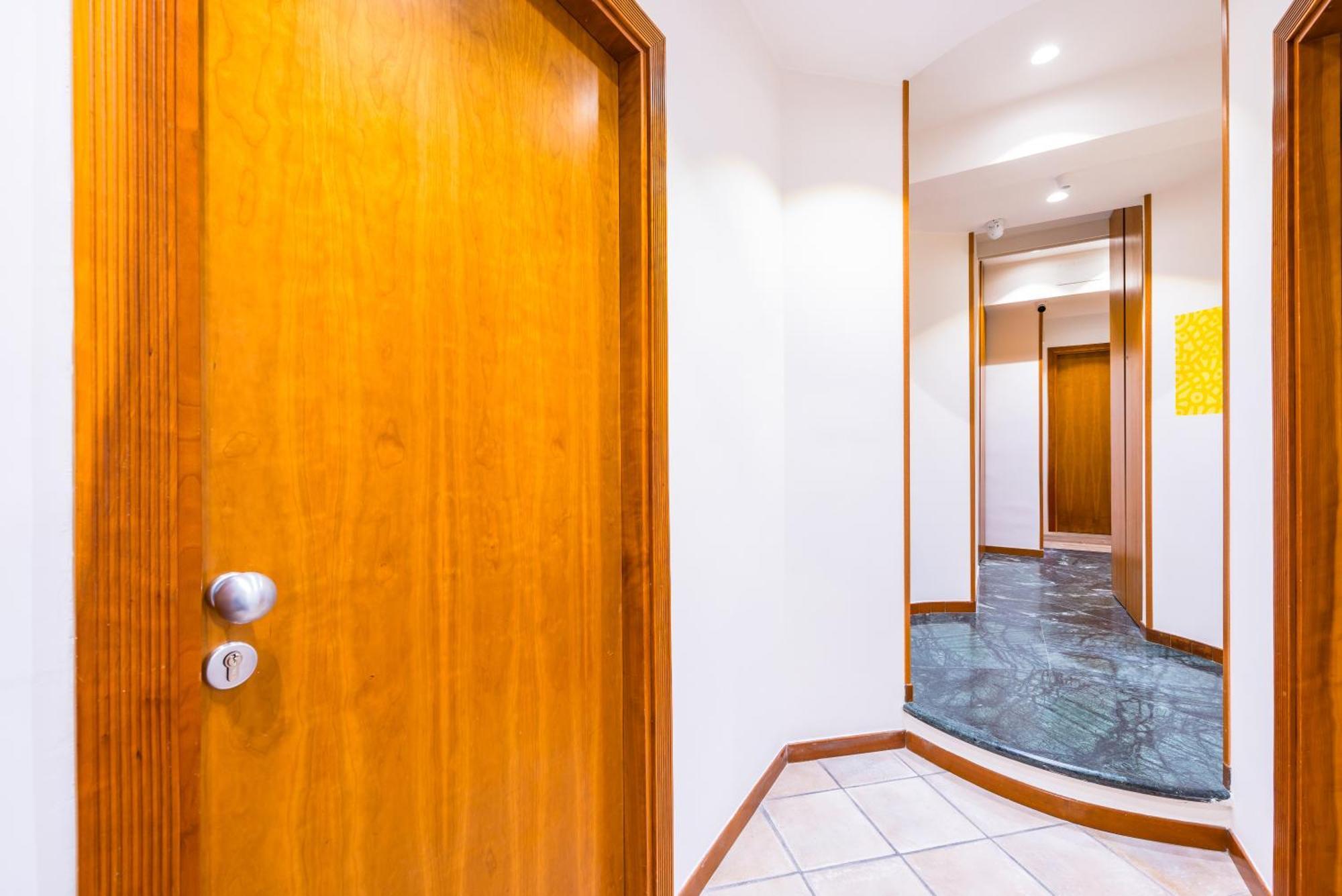 Apartment Chiave Di Fuga By Napoliapartments *