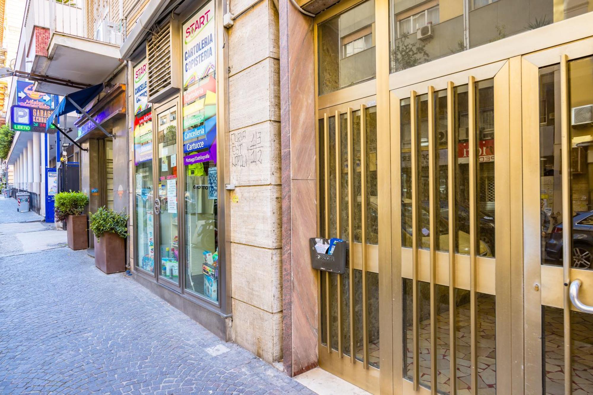 Apartment Chiave Di Fuga By Napoliapartments Naples