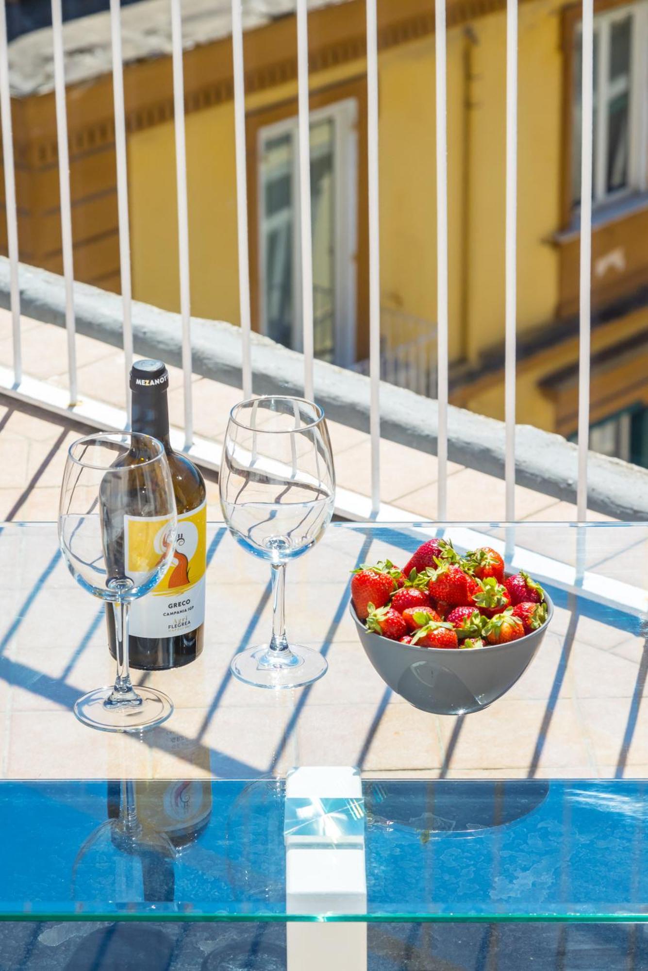 Apartment Chiave Di Fuga By Napoliapartments