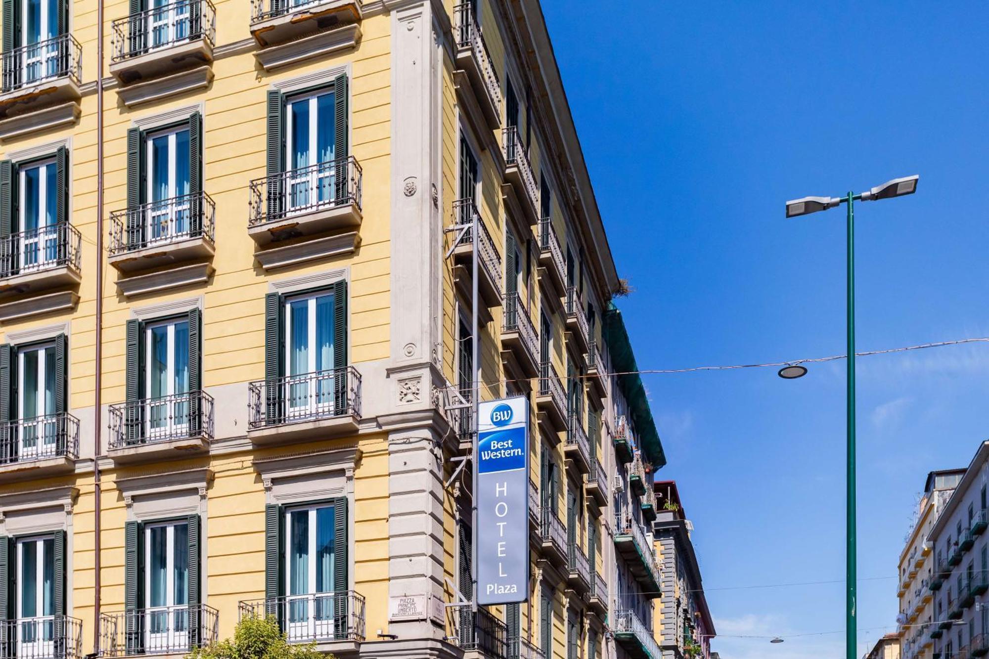 Western Plaza Hotel 4*