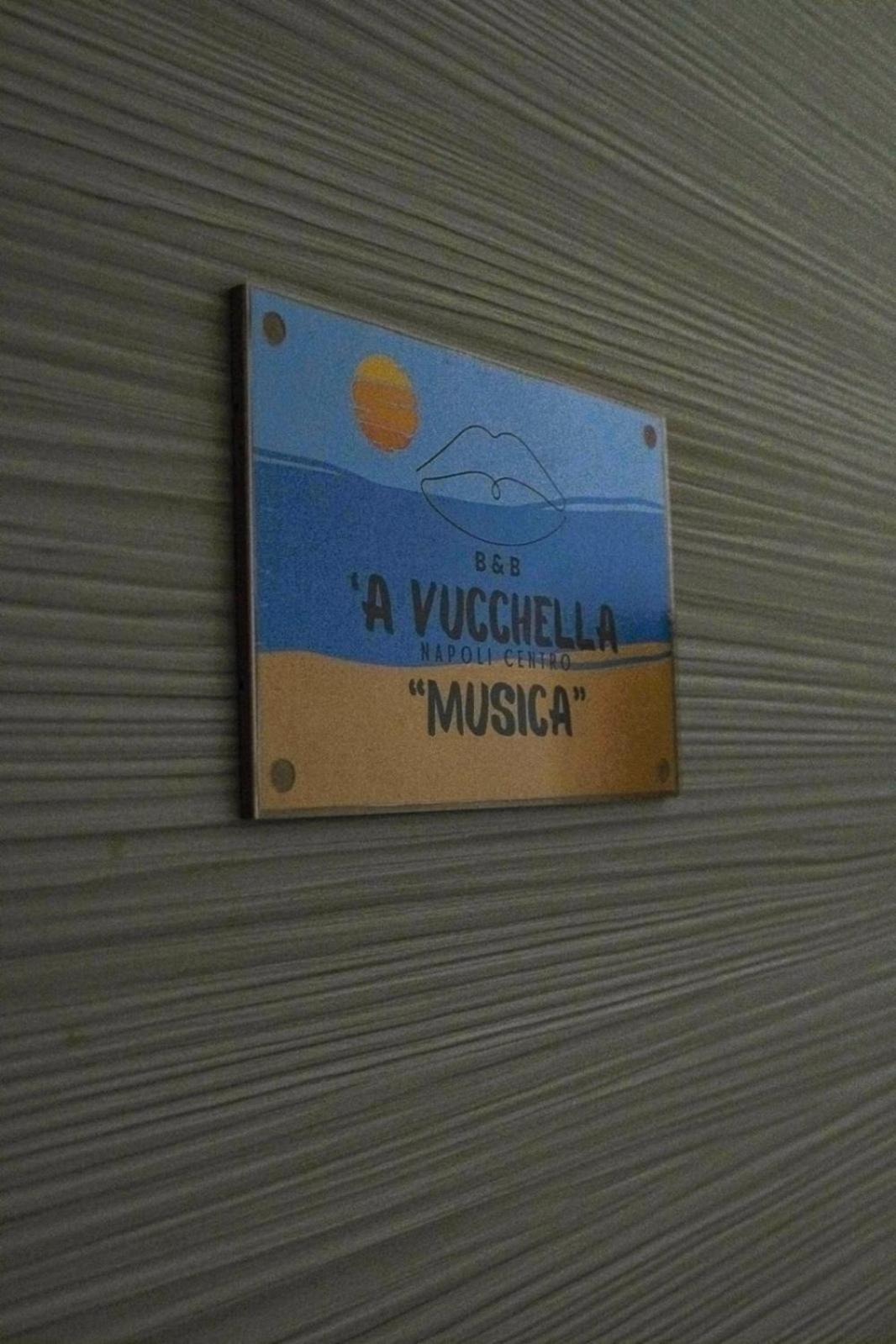 'a Vucchella Naples