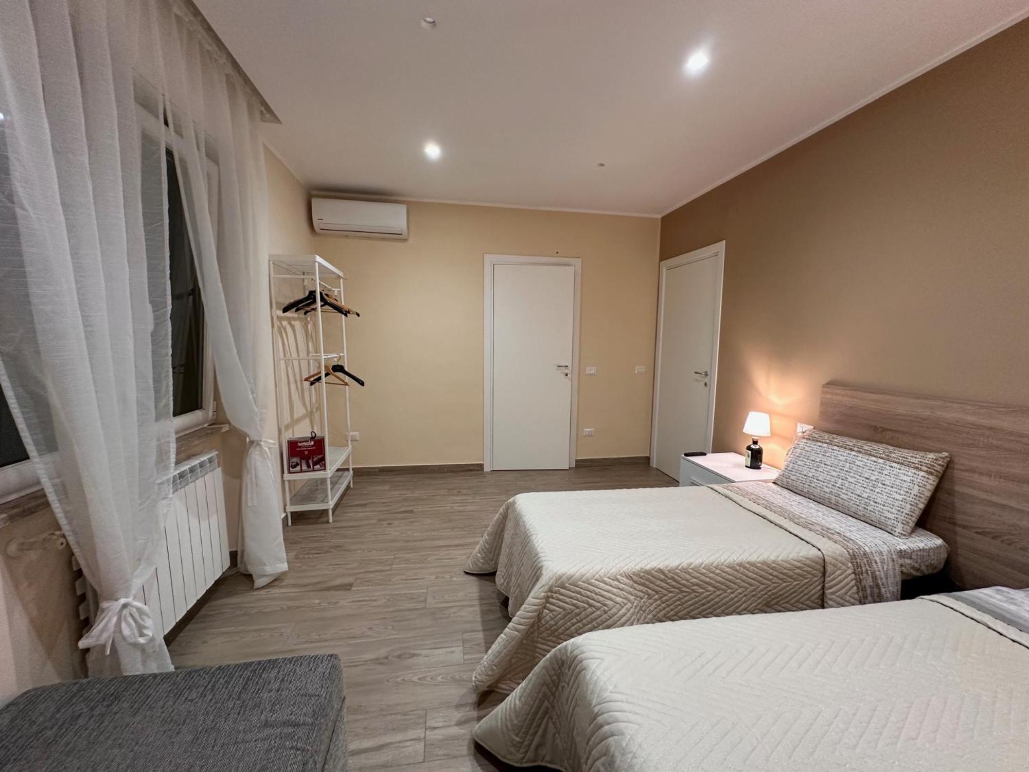 Binario 56 Naples