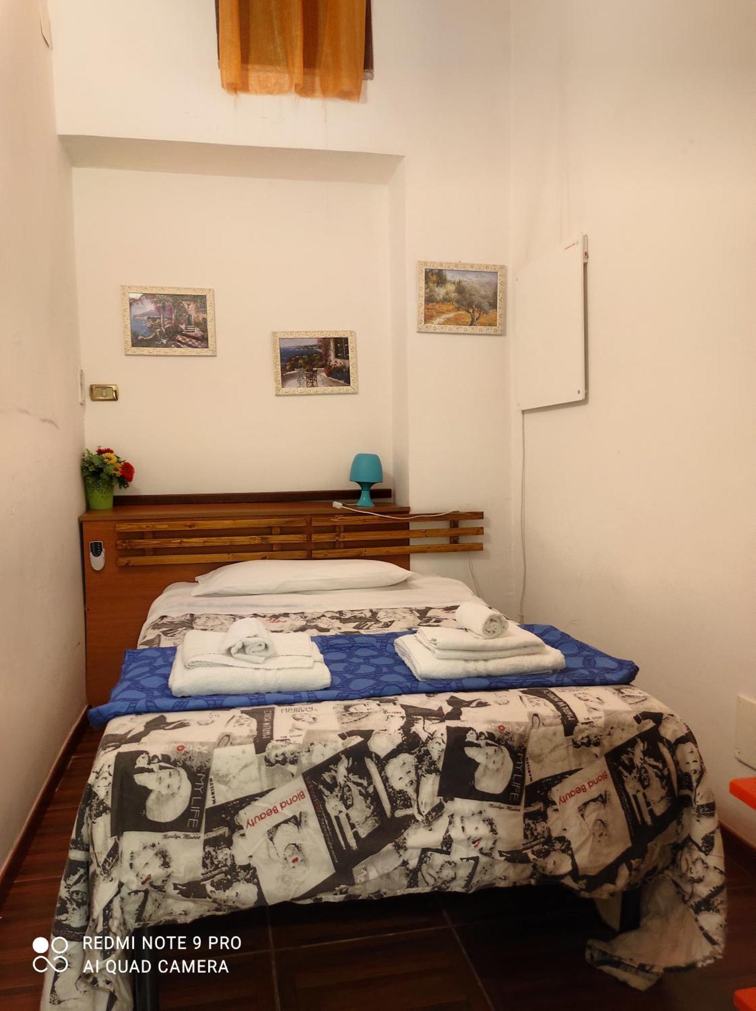 Nella Storica Piazza Carlo Iii Apartment Naples