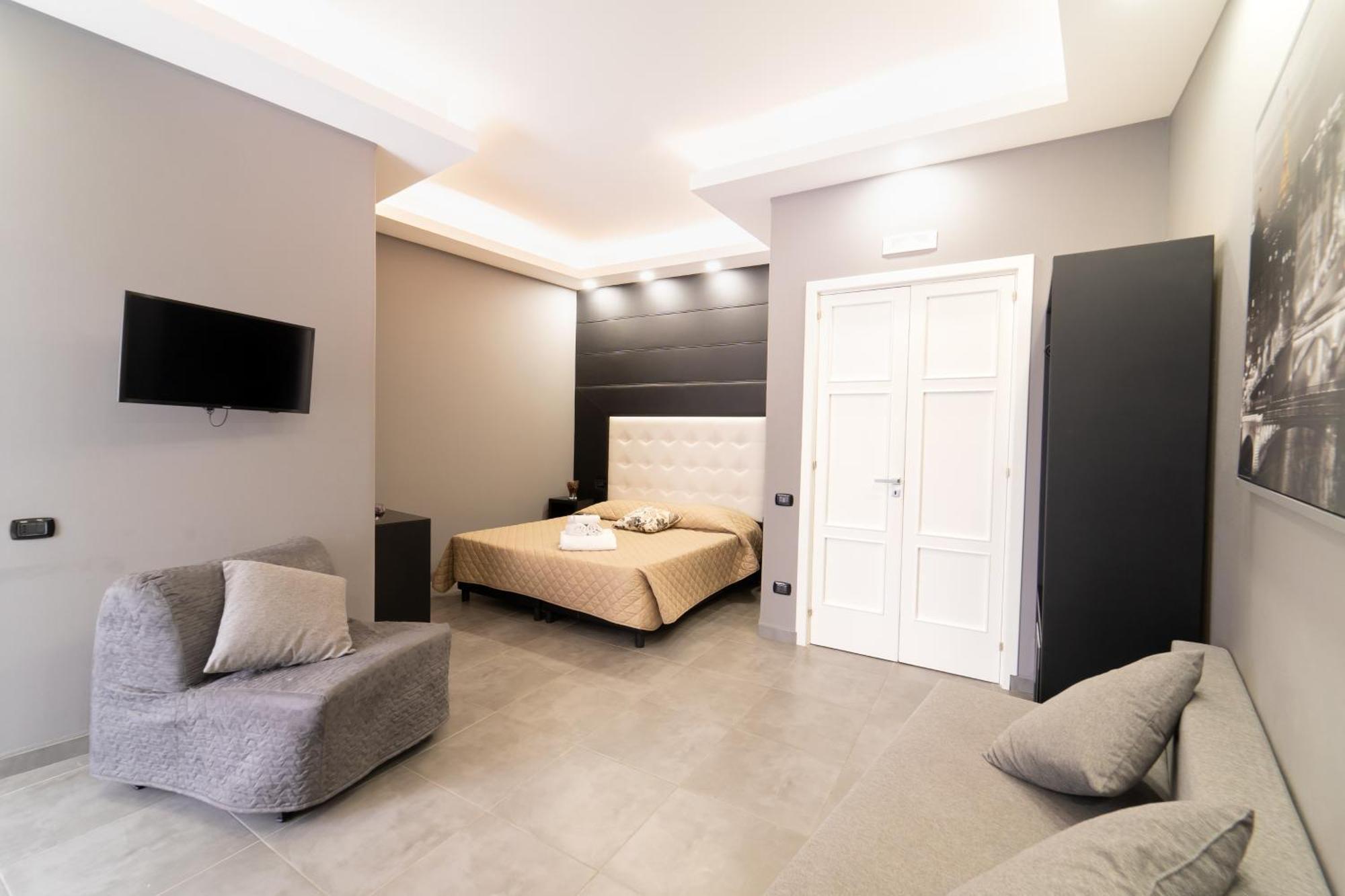Al Campanile H Centro, By Clapa Group
