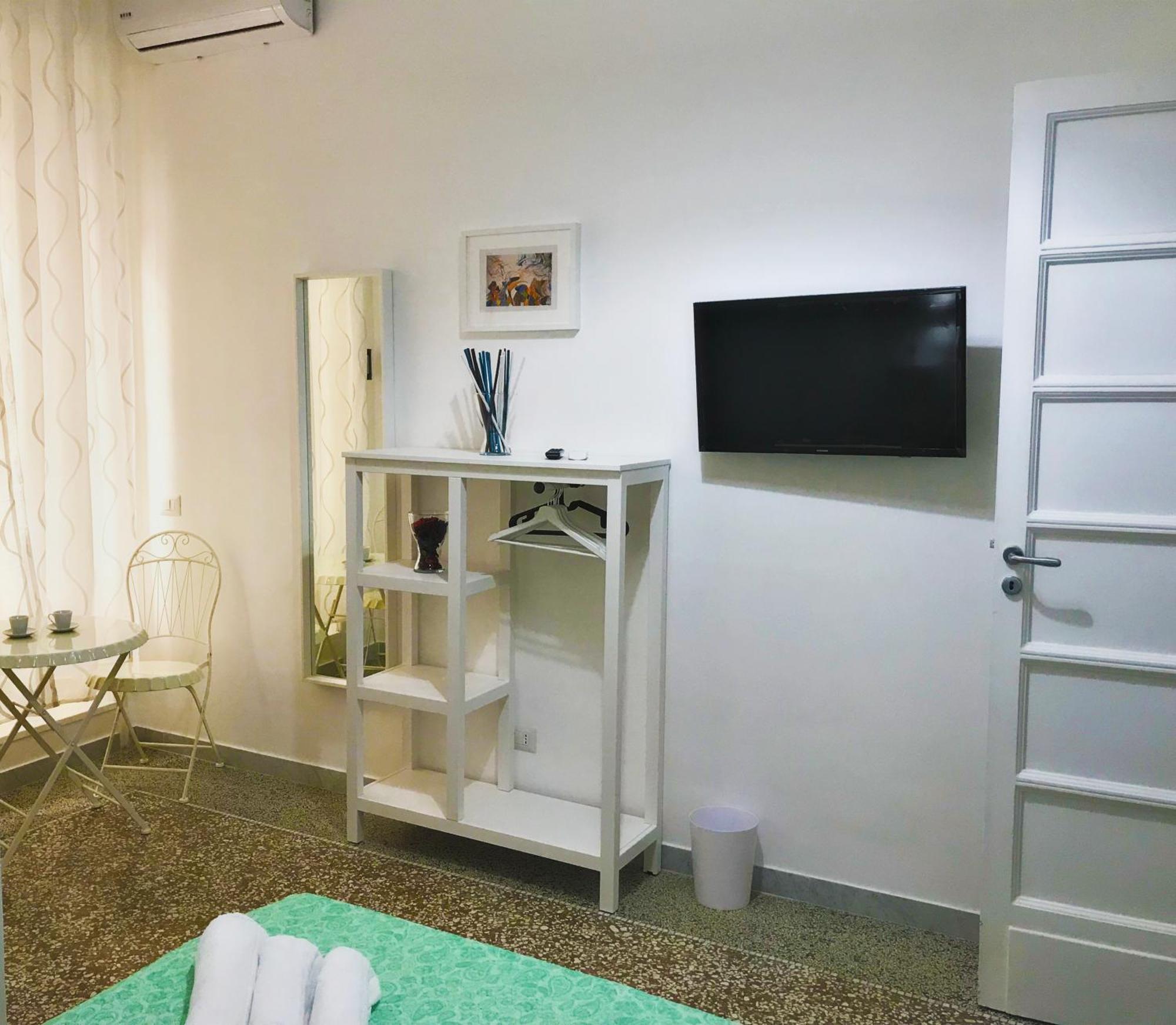 Mellos Bed & Breakfast Naples