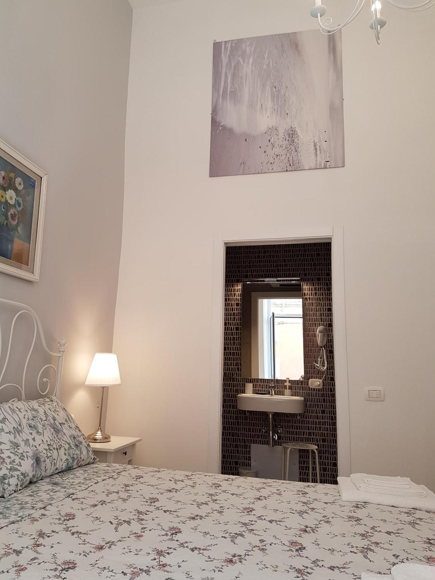 Sanbiagio, 25 Guest house 3*