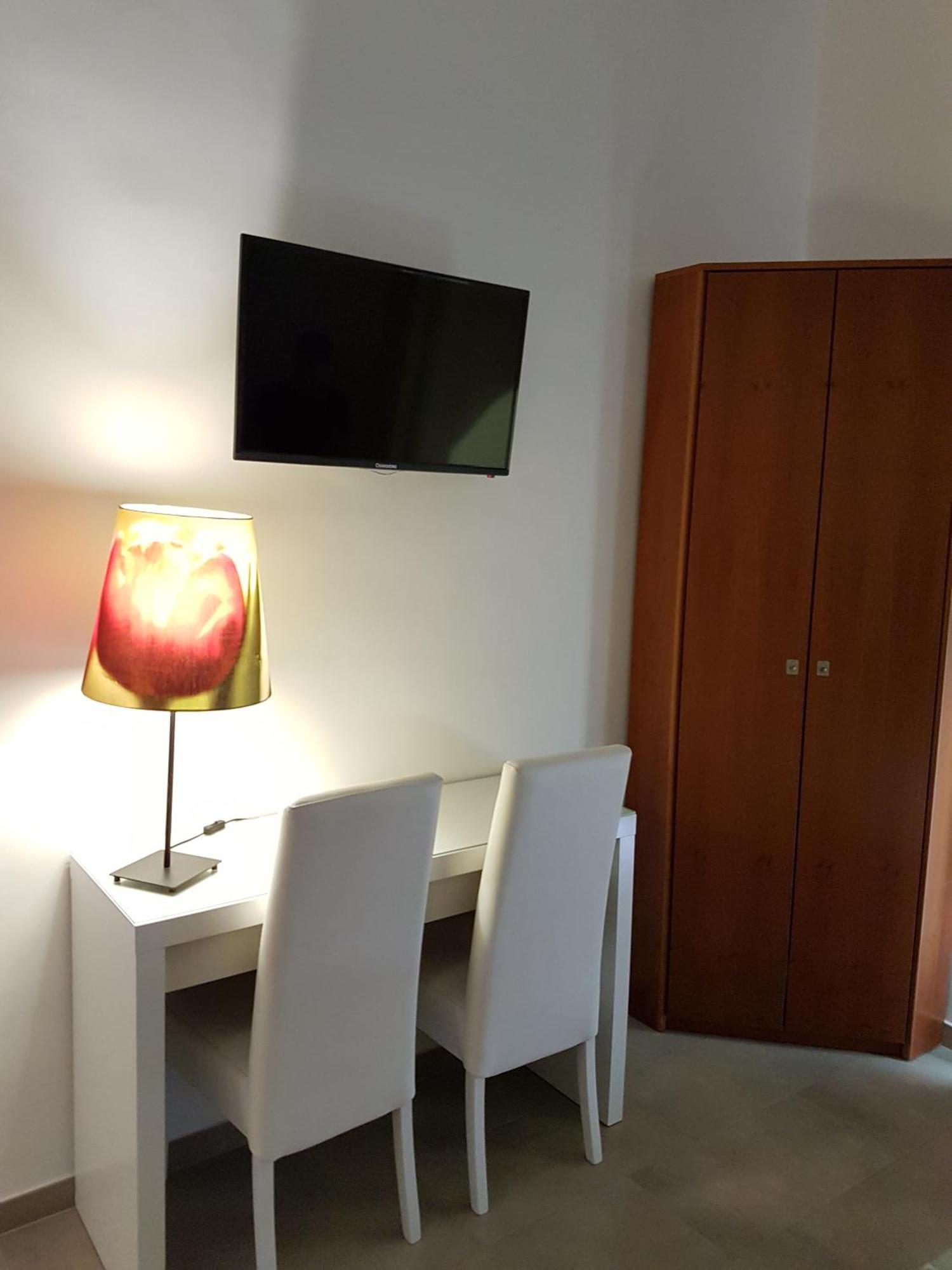Guest house Sanbiagio, 25 Naples