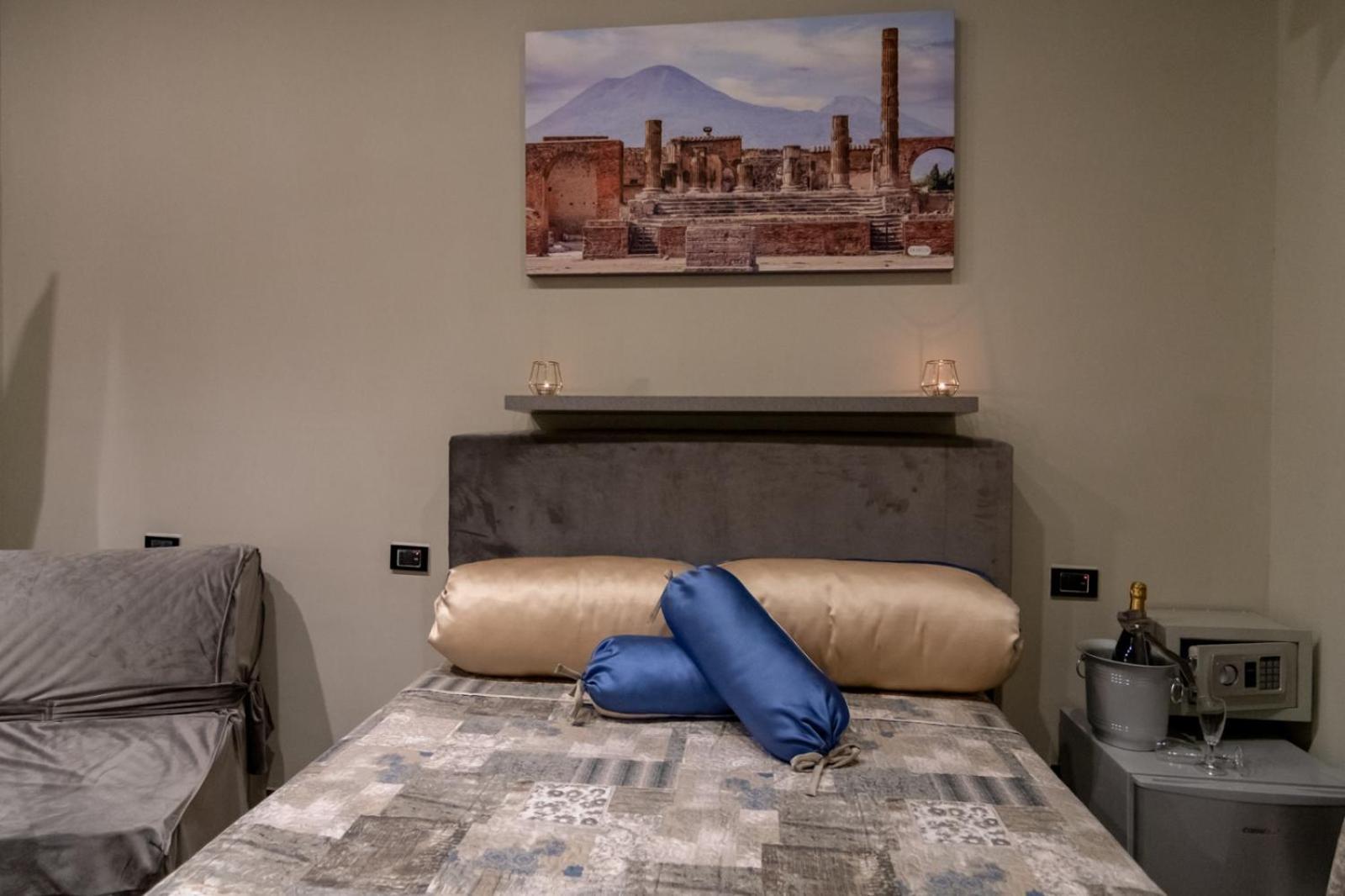Bed & Breakfast Domus Vesuvio Naples