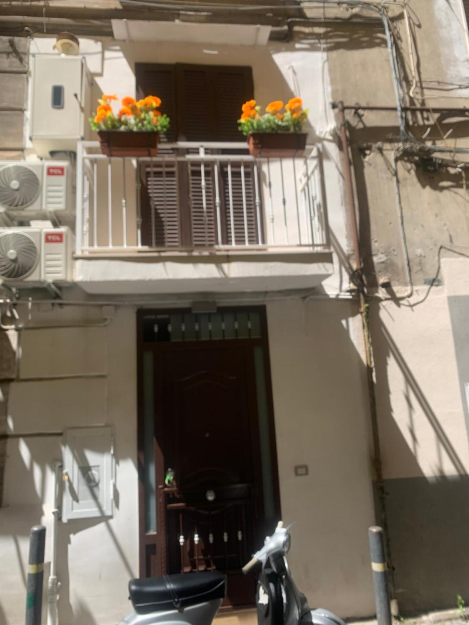 Viky House Chiaja 1 Naples