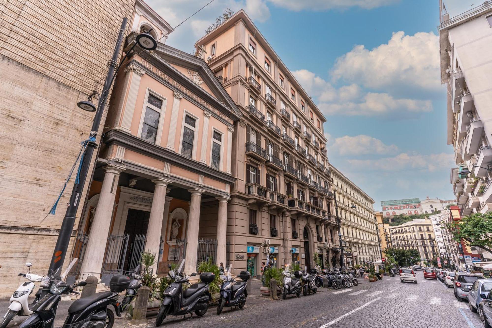 Palazzetto Santa Lucia *